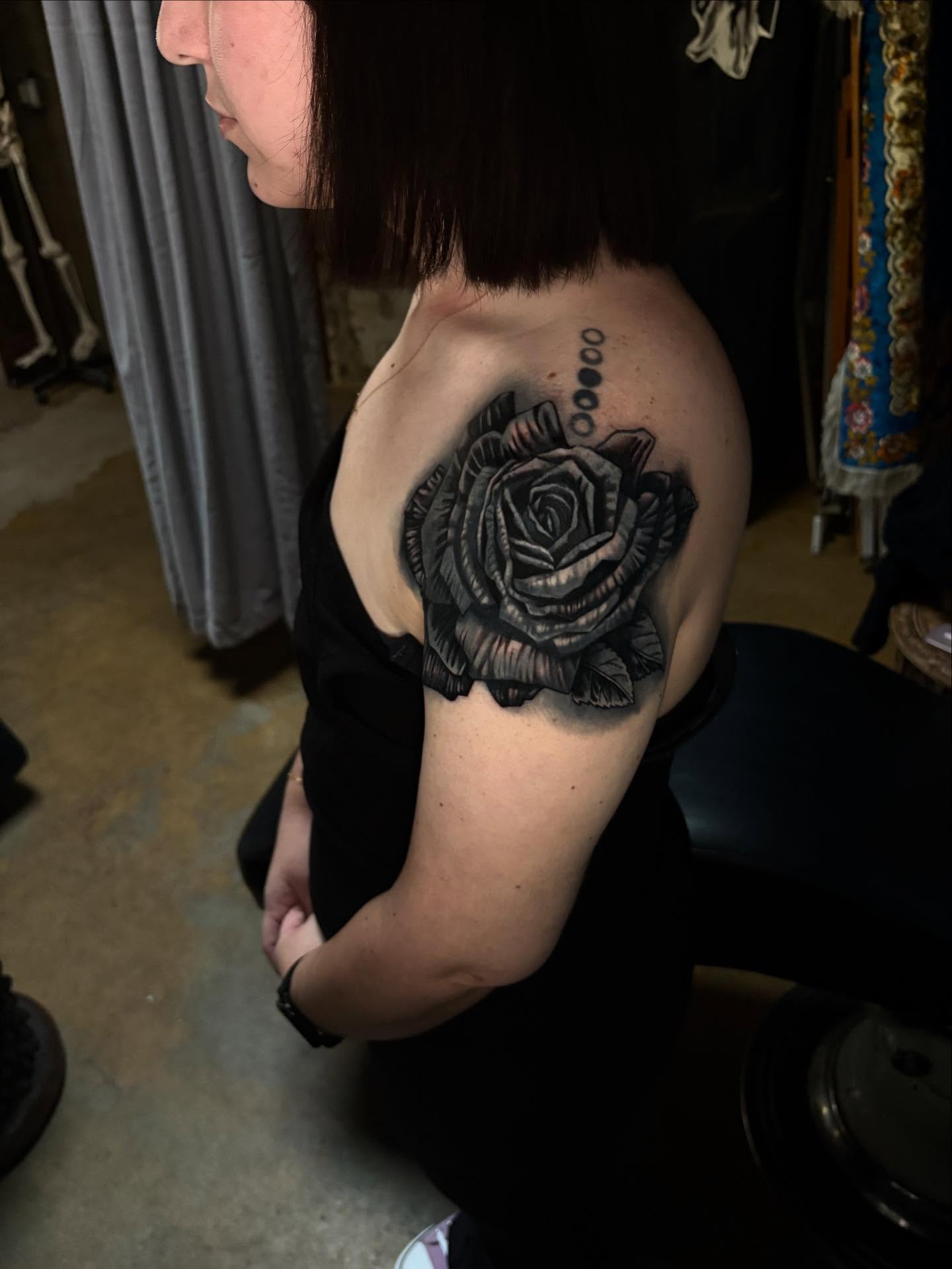 Rose black and grey tattoo on the shoulder by Misty Locket Realism Tattoo Artist Cover-up