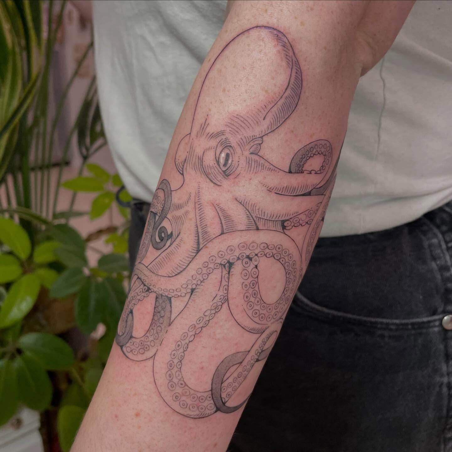 Octopus realism tattoo on the forearm by Ally Easter, Berkeley, California