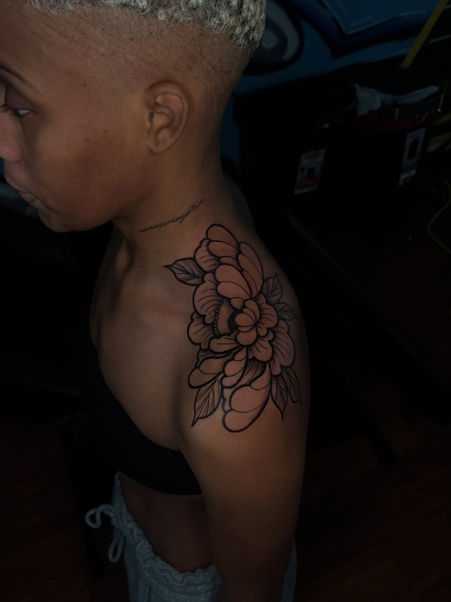 Floral black and grey tattoo on the shoulder by Unknwn Ink ⭐️