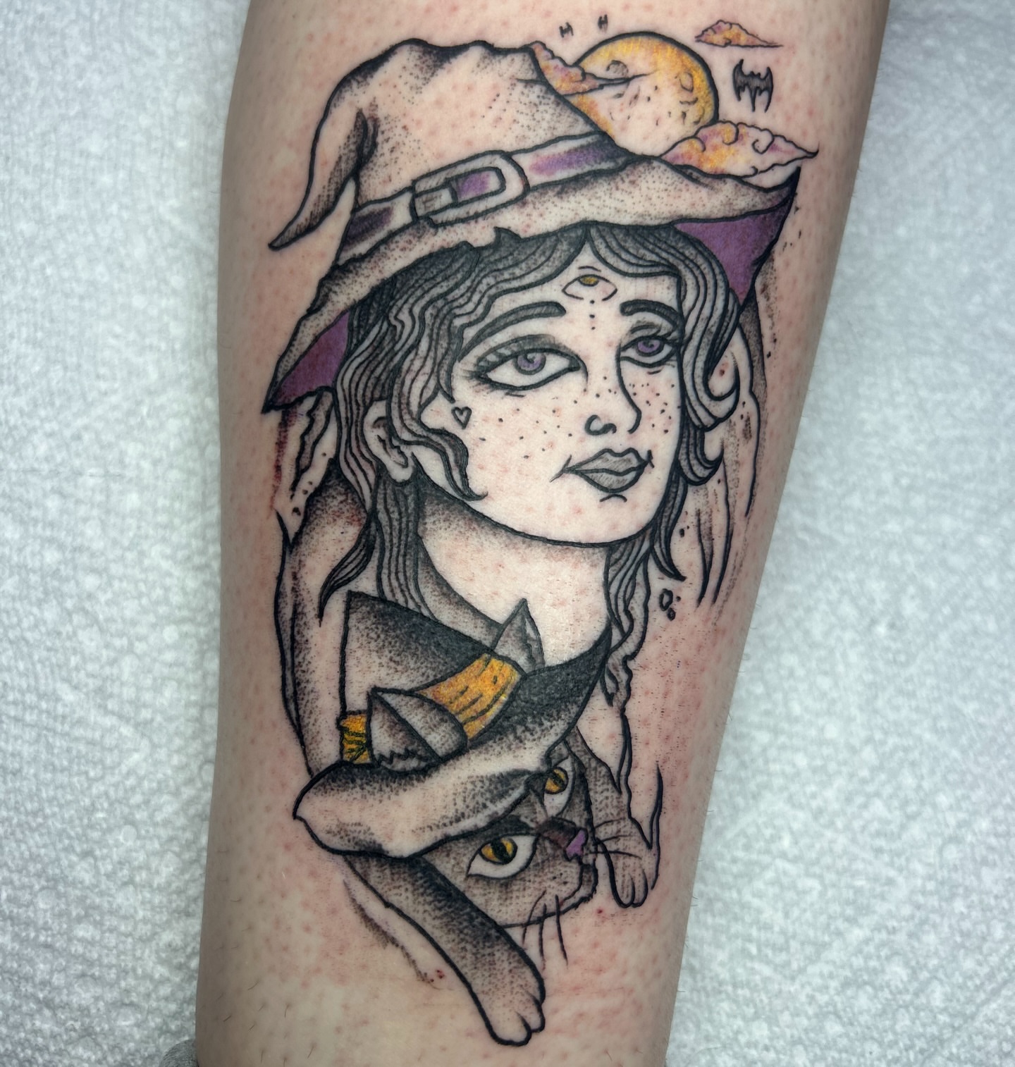 Tattoo by @yobeazytattoos — dotwork, realism