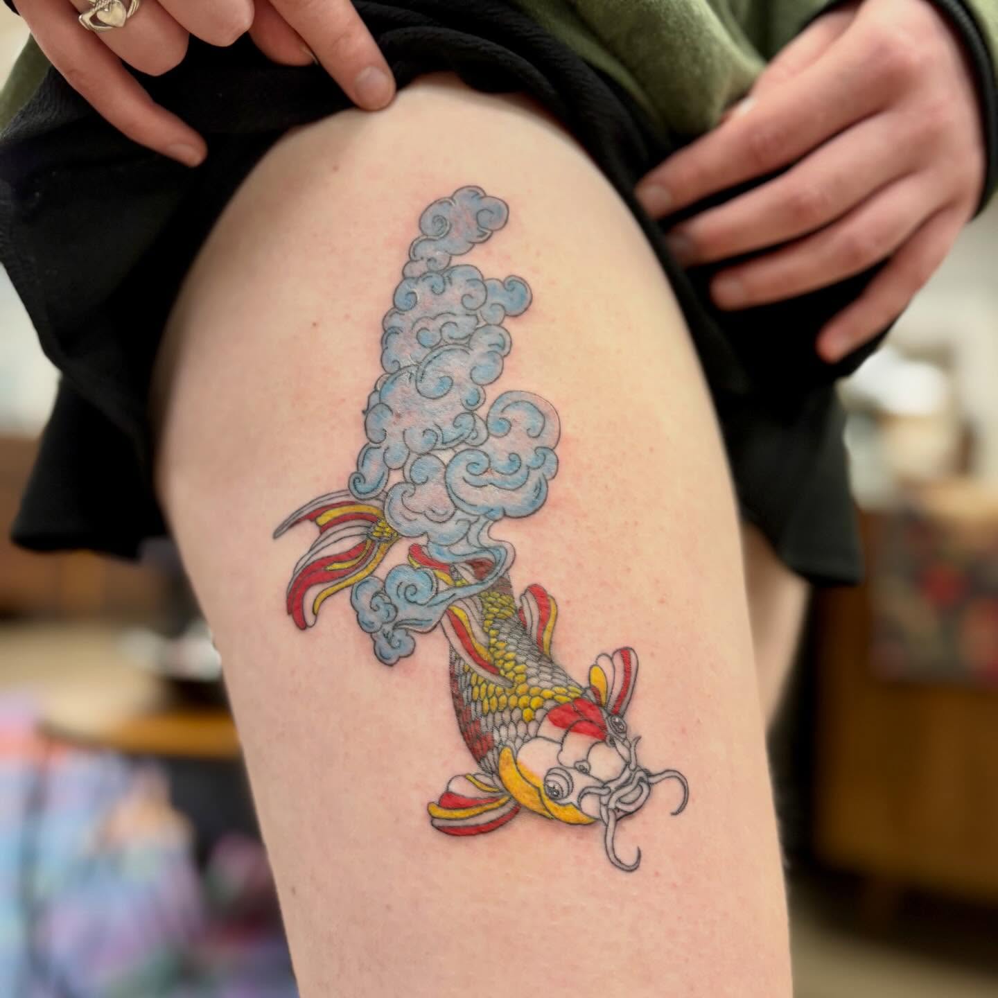 Koi fish japanese irezumi tattoo on the thigh by bradyn thornton: eco-tattoo artist