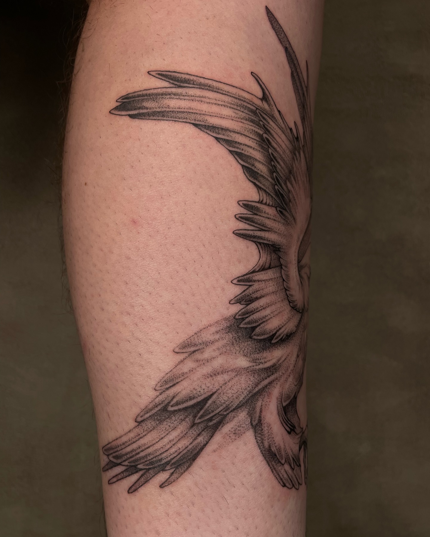 Tattoo by @carolineraer โ dotwork