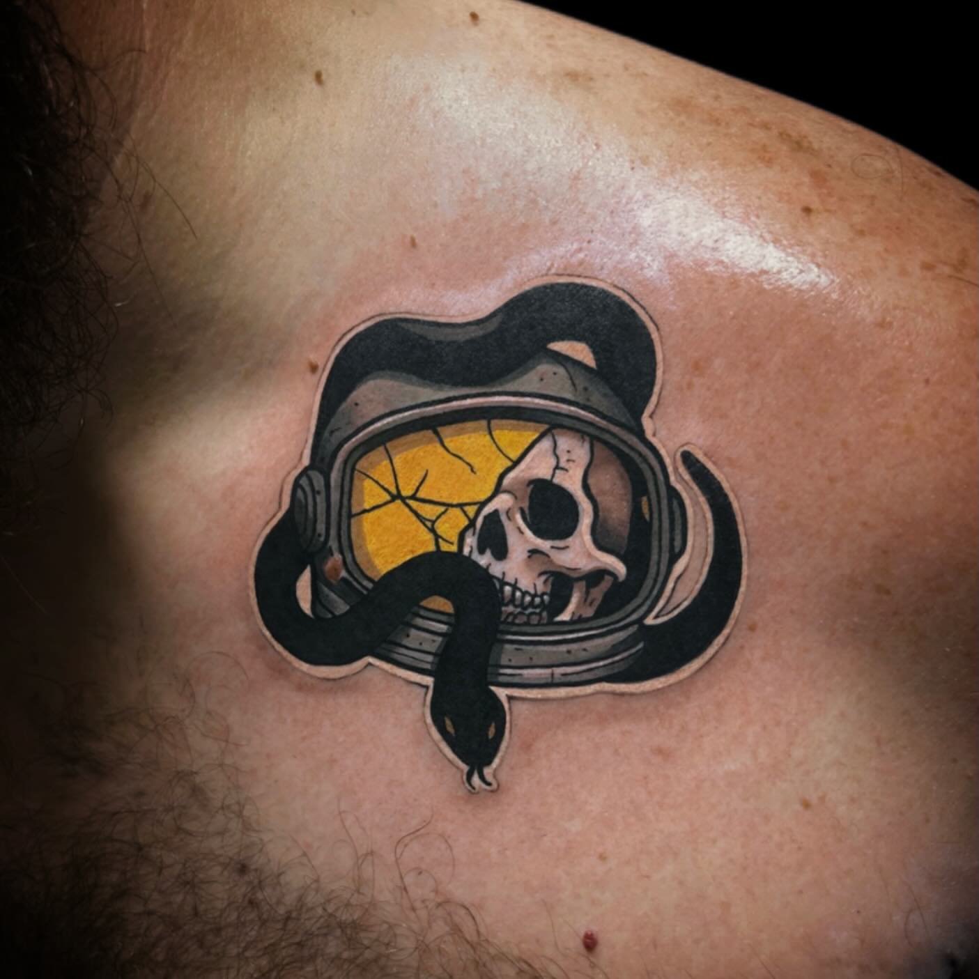 Diving helmet with skull realism tattoo on the shoulder by โงโ โฑ โพ ๐ณ๐๐๐๐๐ โฆ โฑ โโง
