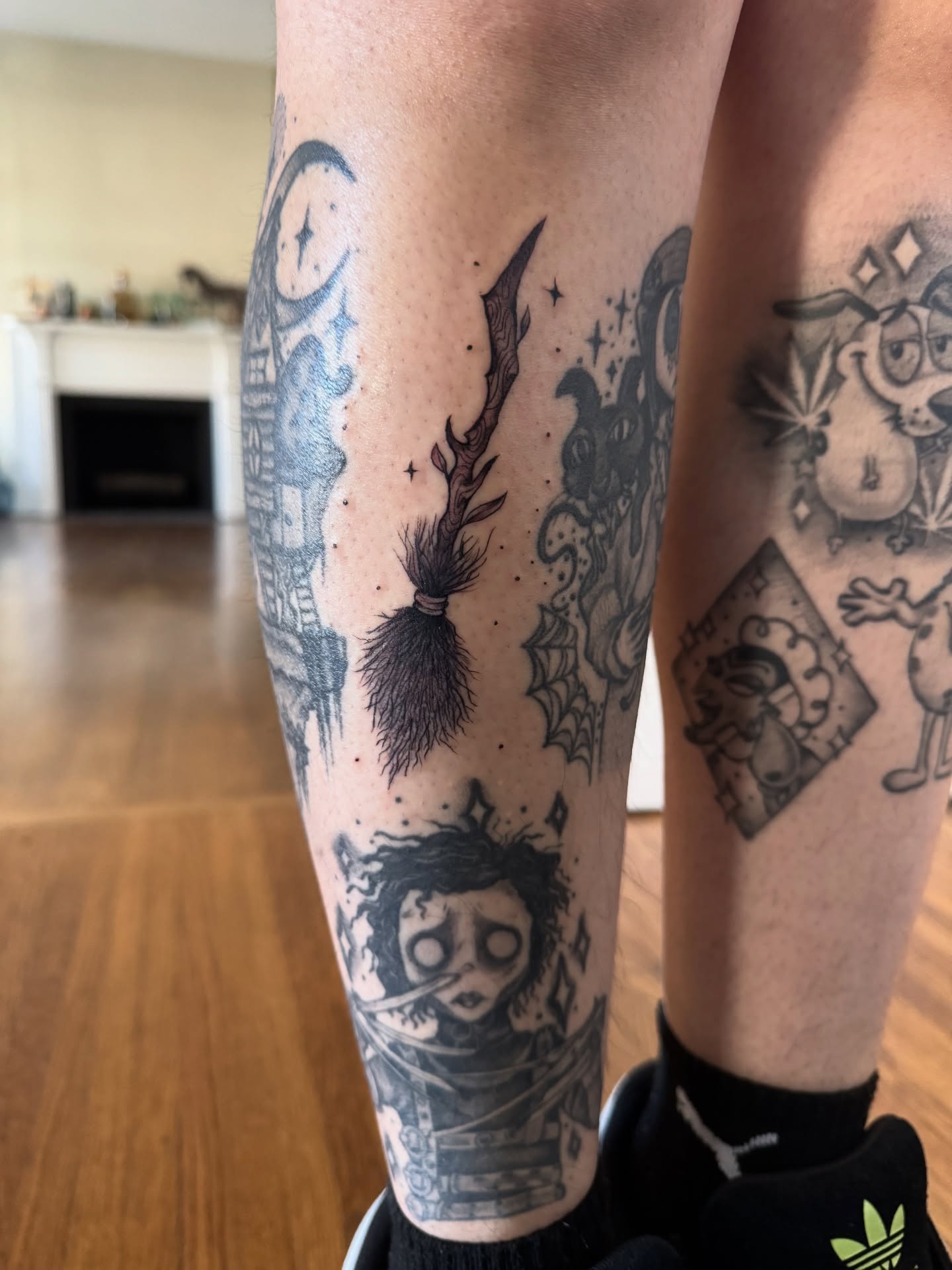 Tattoo by @zeebrruh_ — american_traditional, dotwork