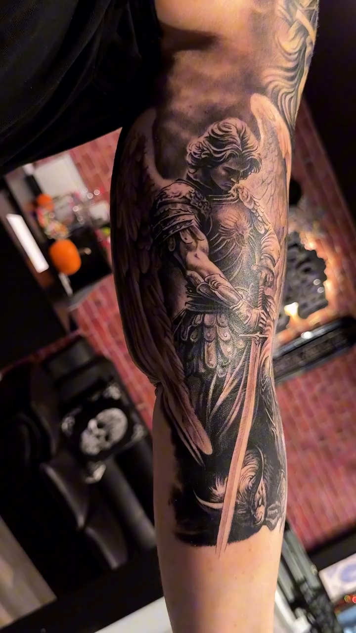 Angel with sword realism tattoo by Gee Lagunas 🇲🇽, Springfield, Virginia