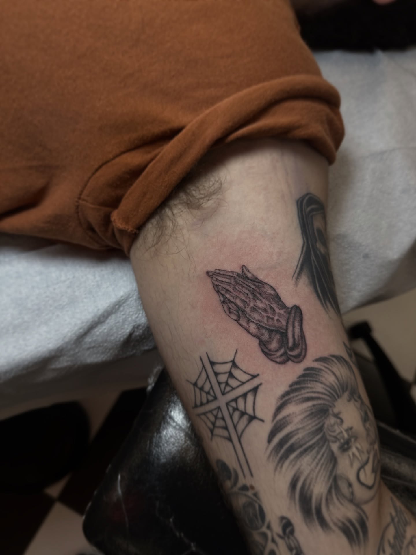 Tattoo by @adriannastabs — black_and_grey