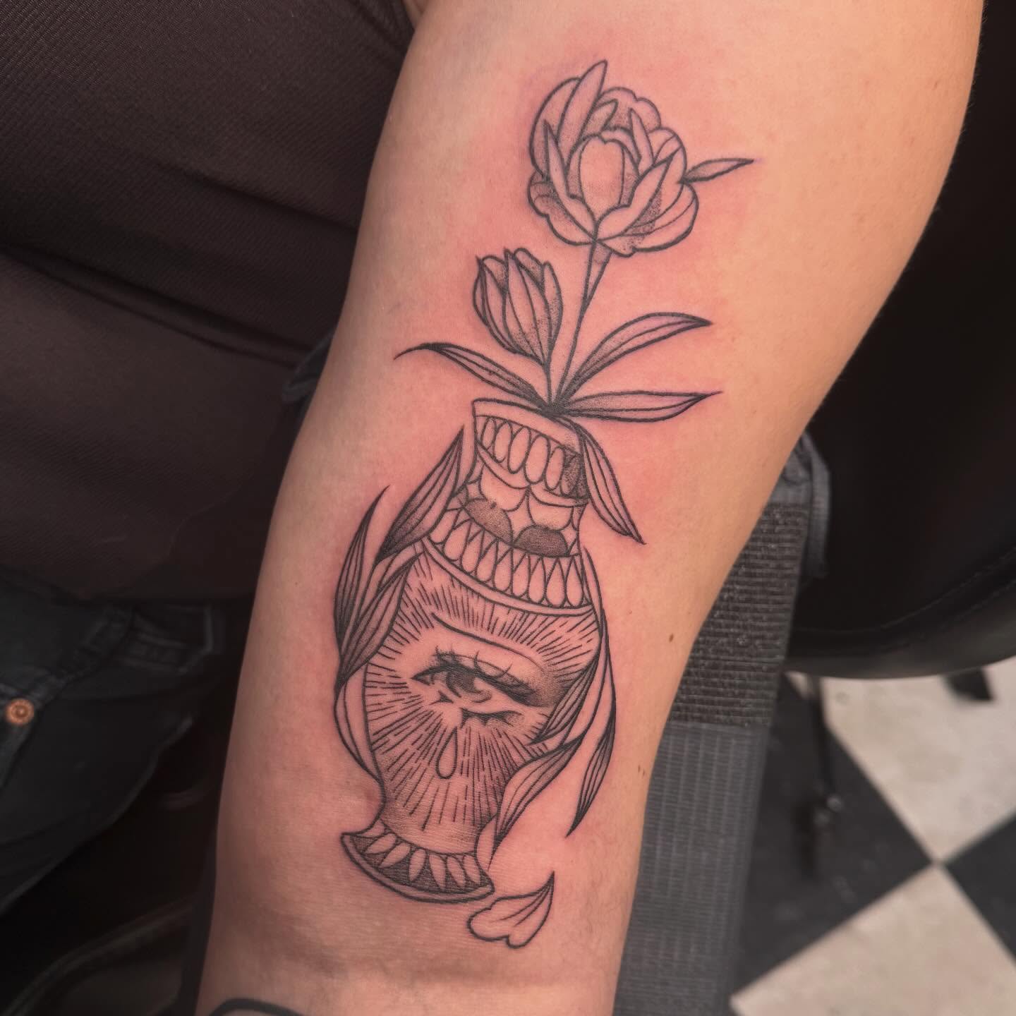 Tattoo by @angeltiburona — black_and_grey