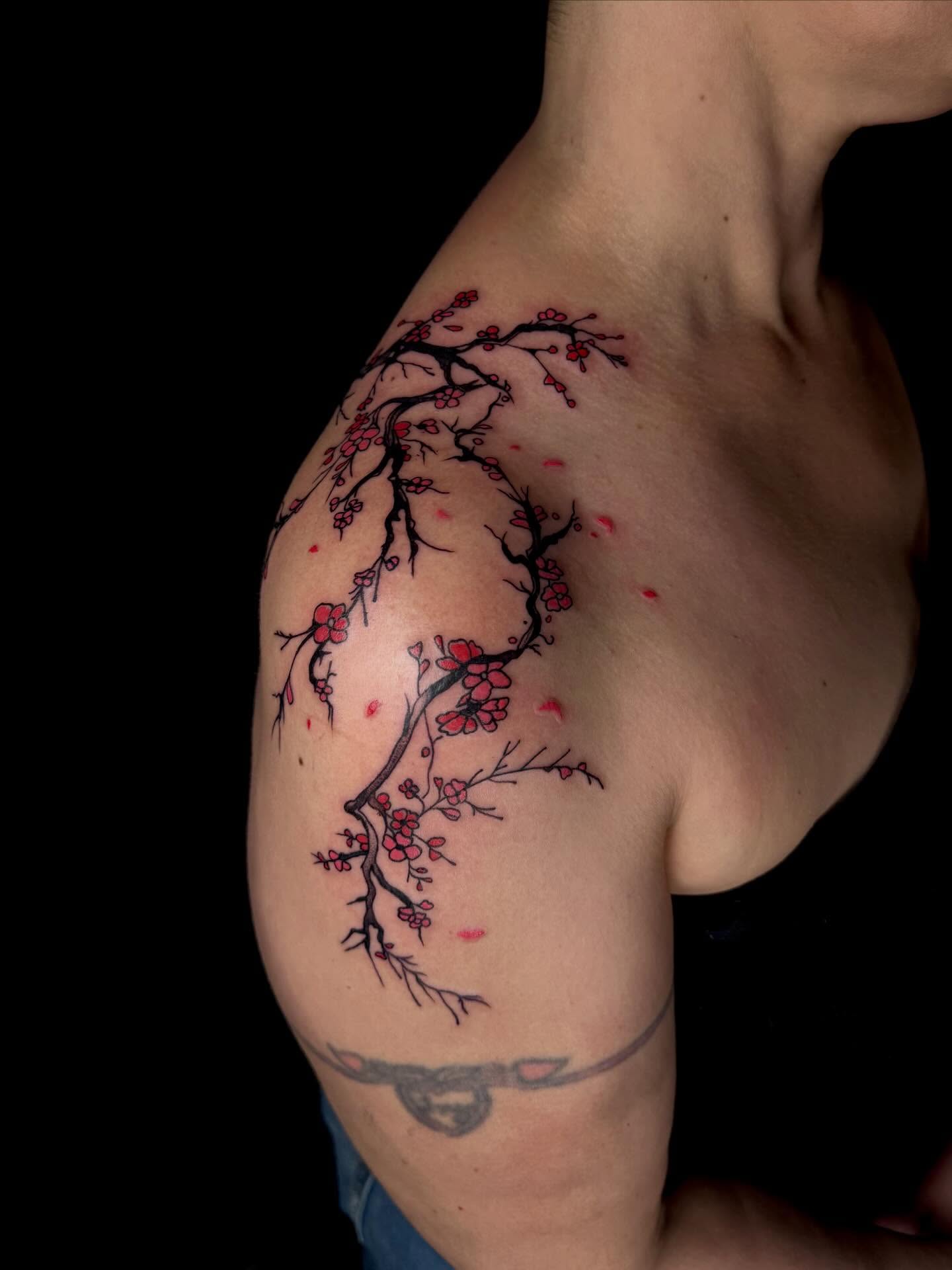 Tattoo by @kaliirisart — dotwork, realism