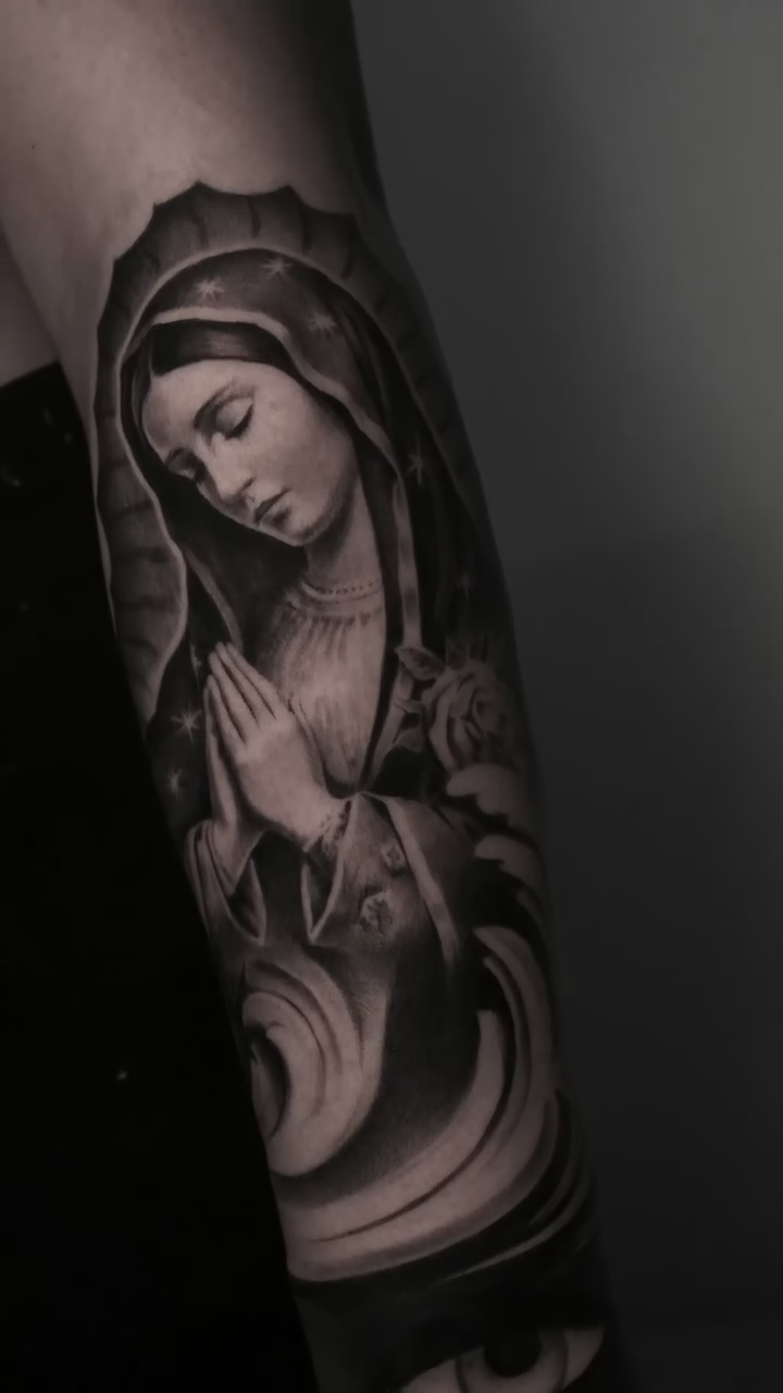 Woman and rose Chicano tattoo on the forearm by Nemo 💮 Nyc, New York, New York