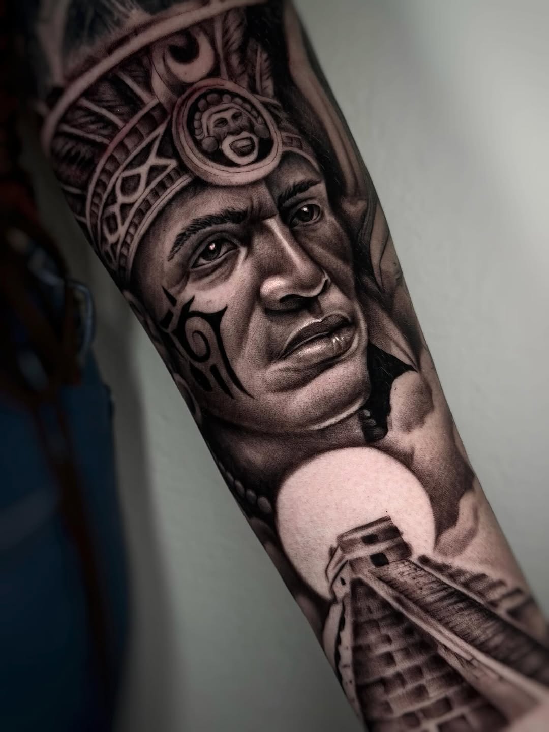 Tattoo by @diegoaravenatatuajes — realism, black_and_grey