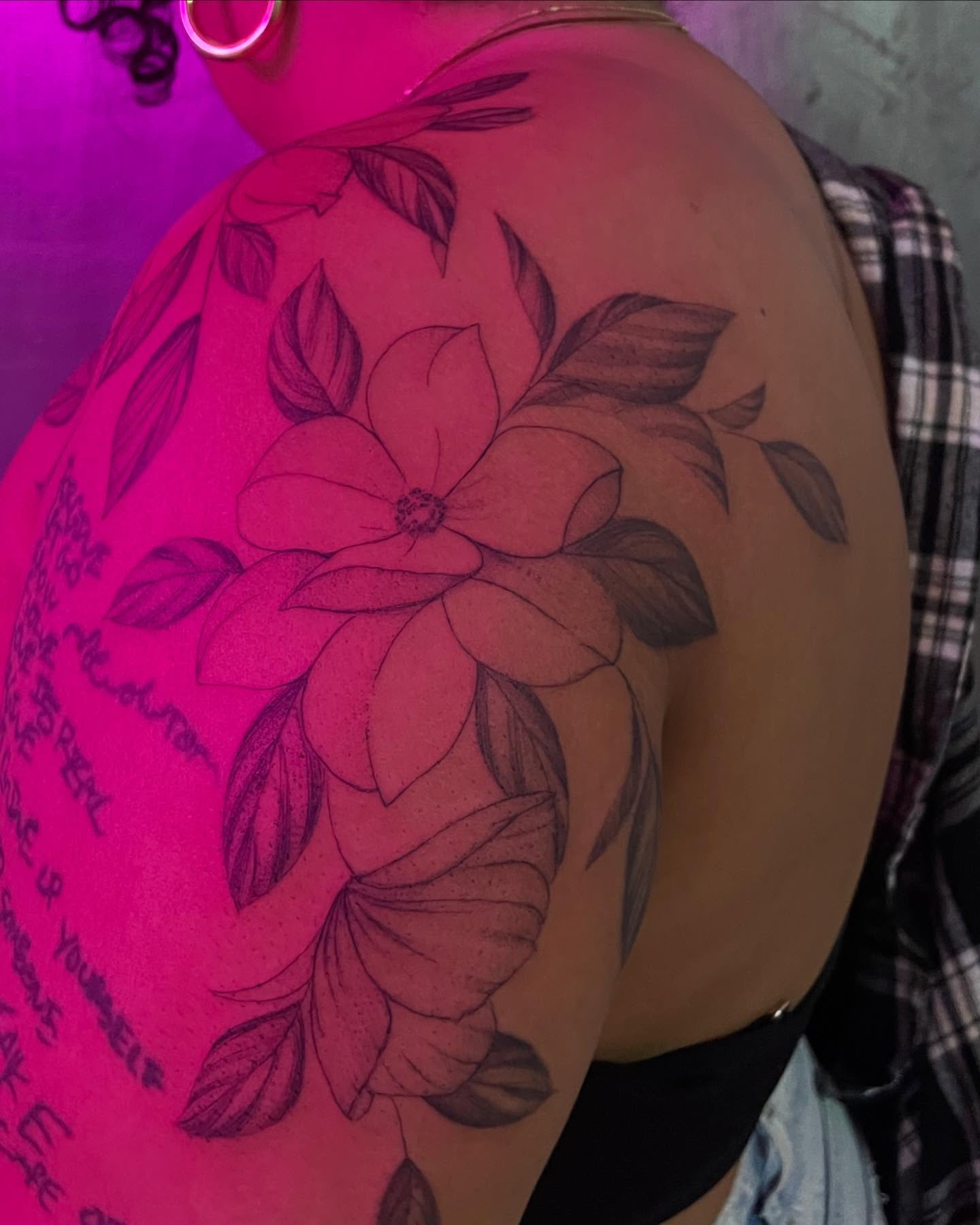 Tattoo by @tatubuny — black_and_grey