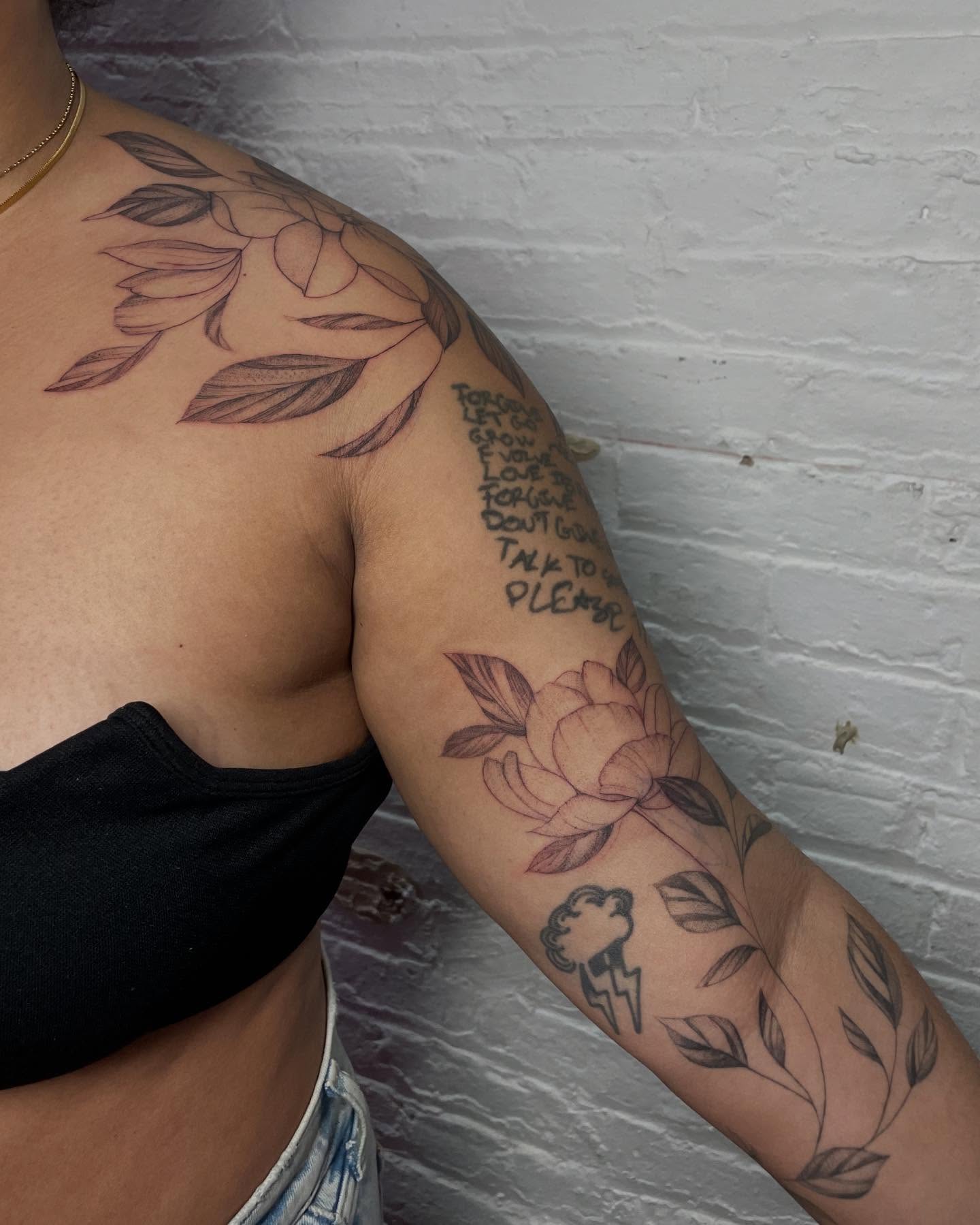 Tattoo by @tatubuny — black_and_grey