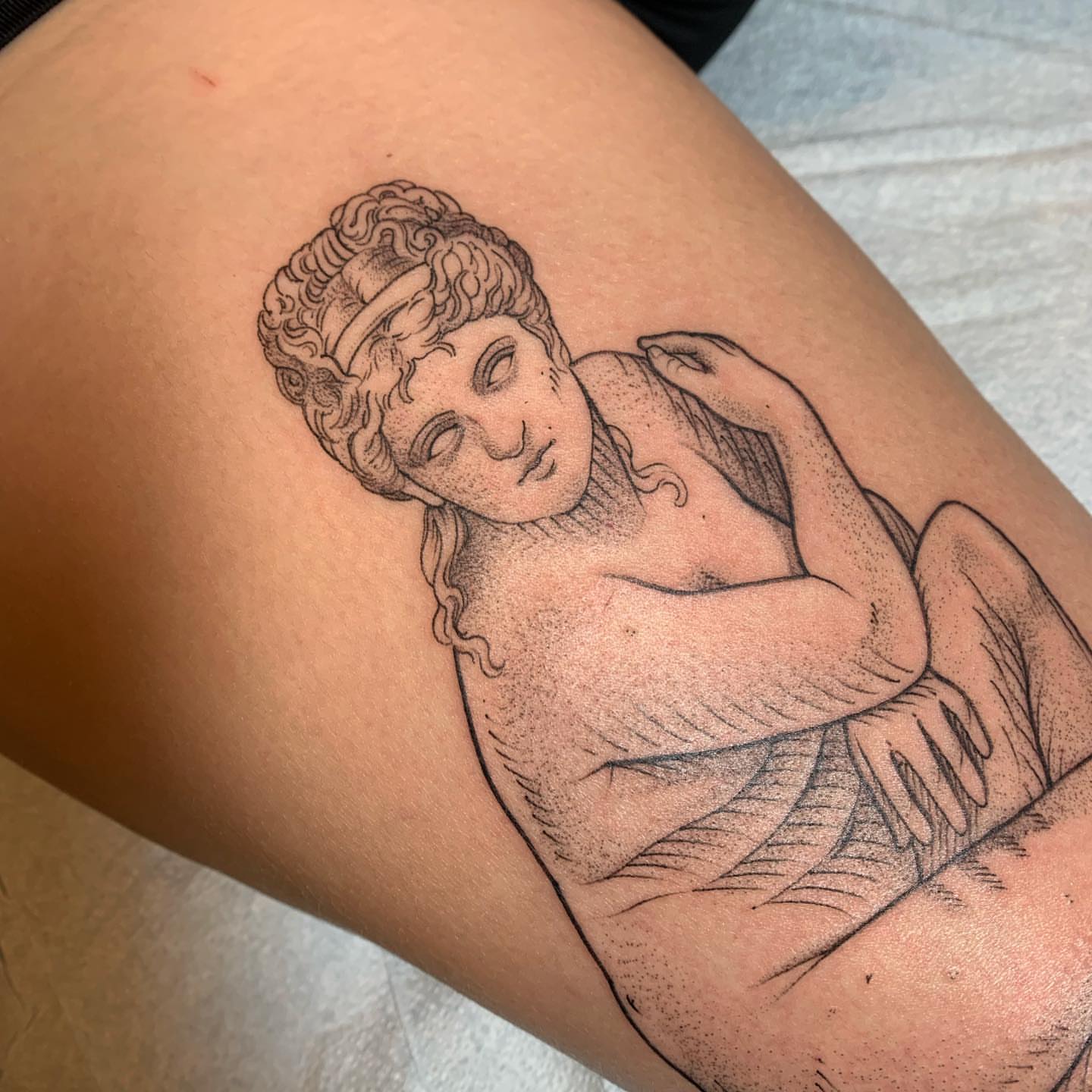 Tattoo by @tabby_wirebach_tattoos — dotwork