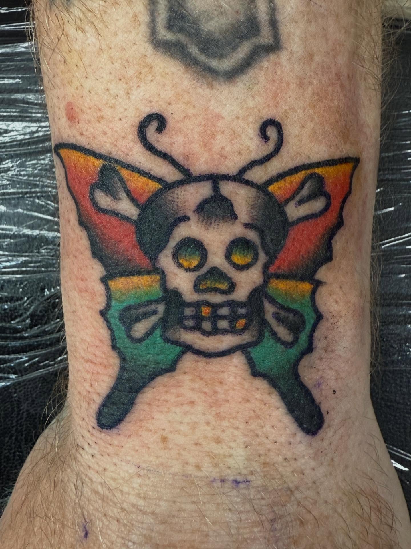 Tattoo by @coldirontattoo — american_traditional