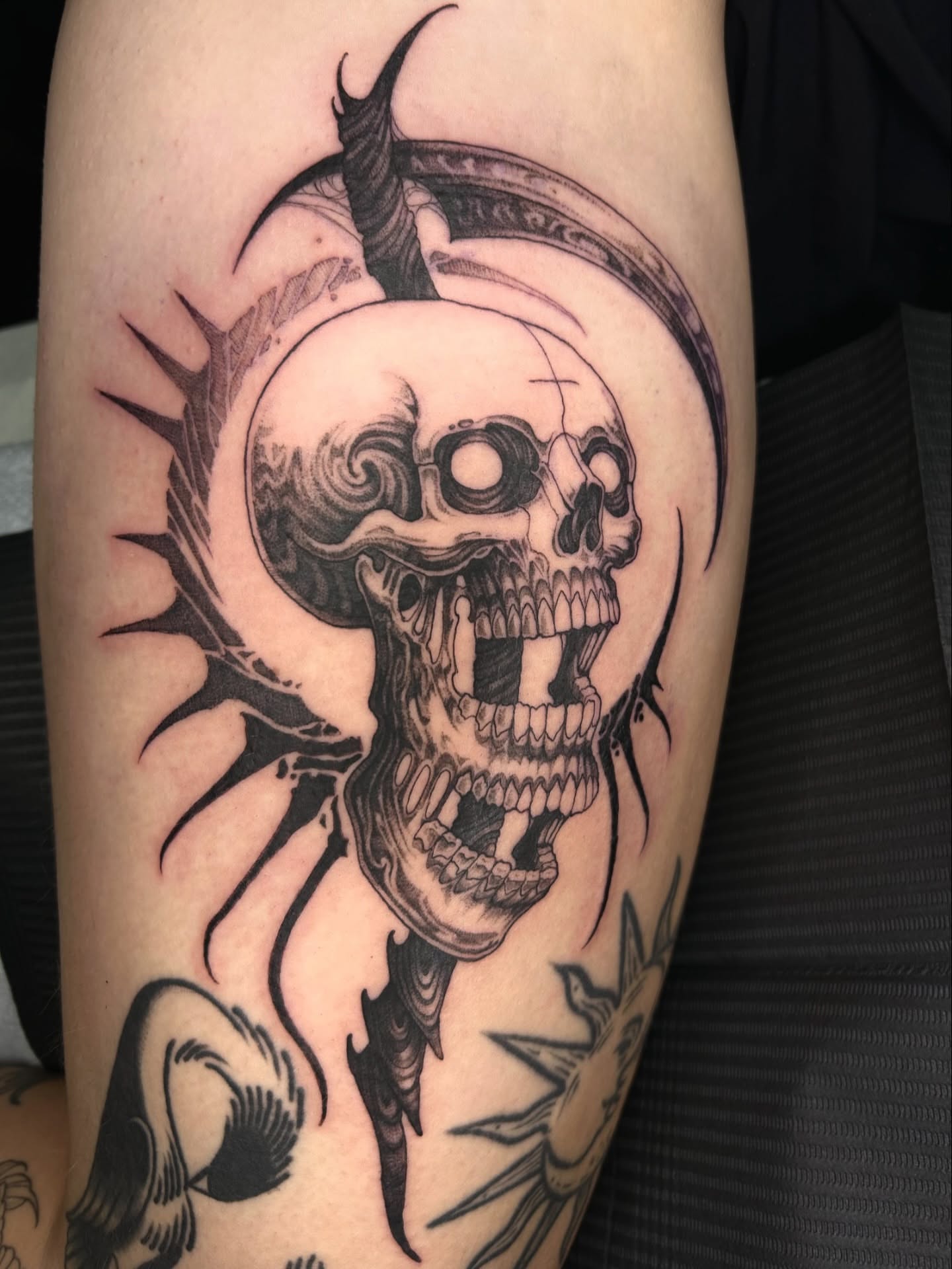 Skull realism tattoo on the forearm by Magnus