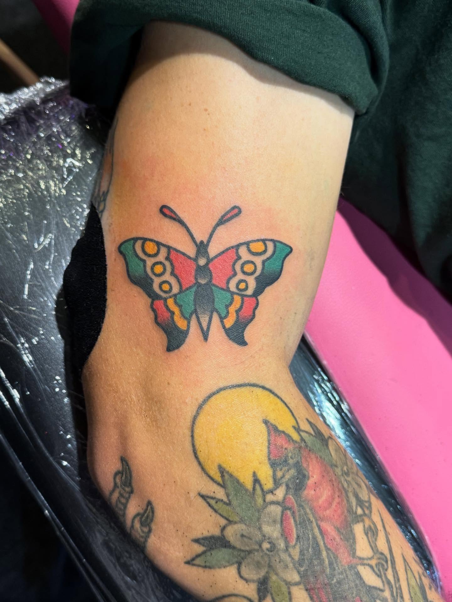 Tattoo by @coldirontattoo — dotwork