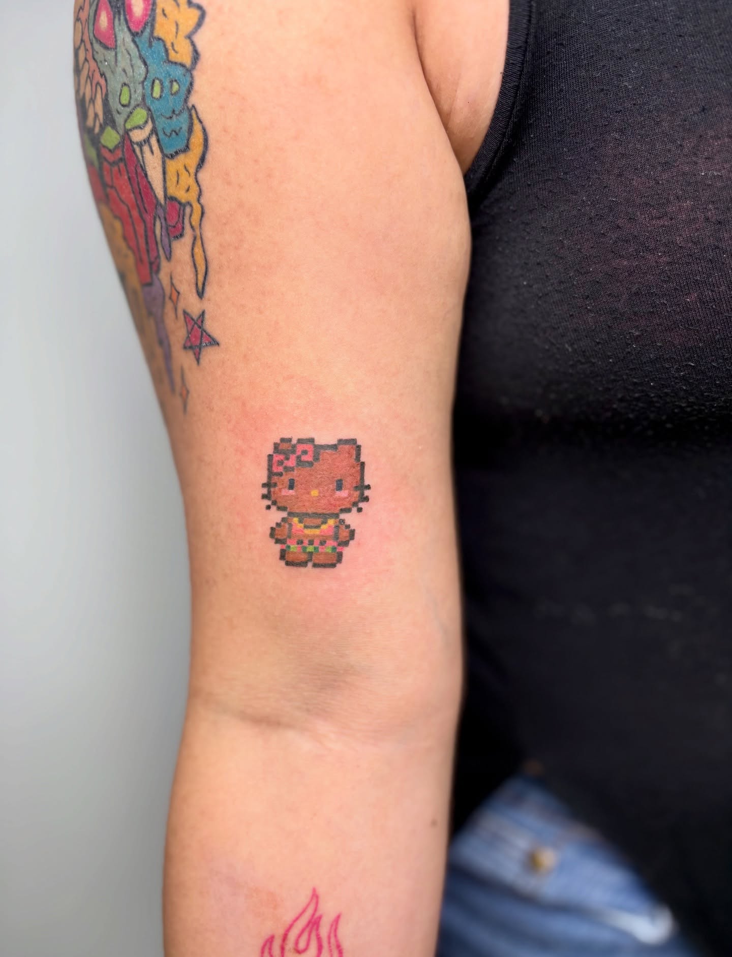Tattoo by @maden_tt — dotwork