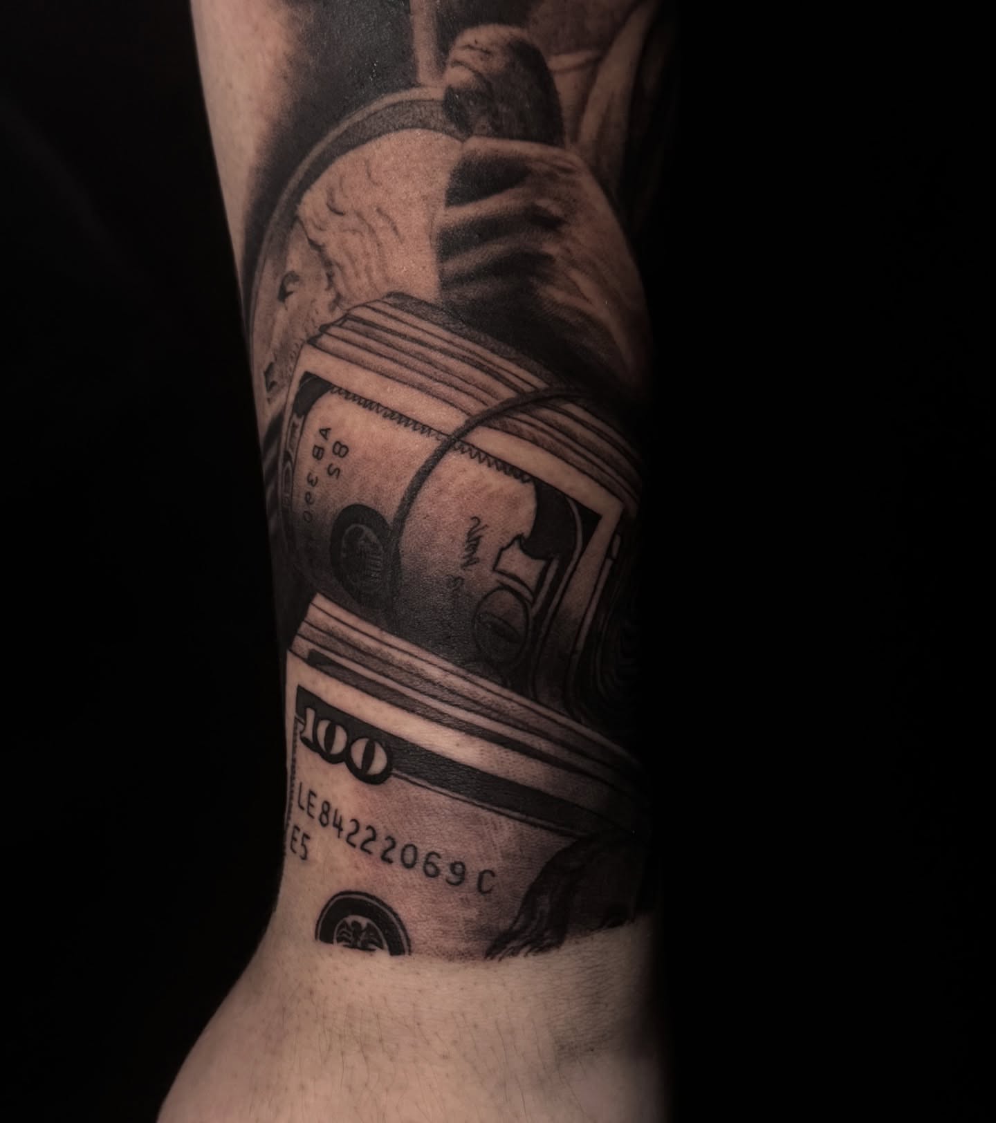 Tattoo by @elian.tattoos — black_and_grey