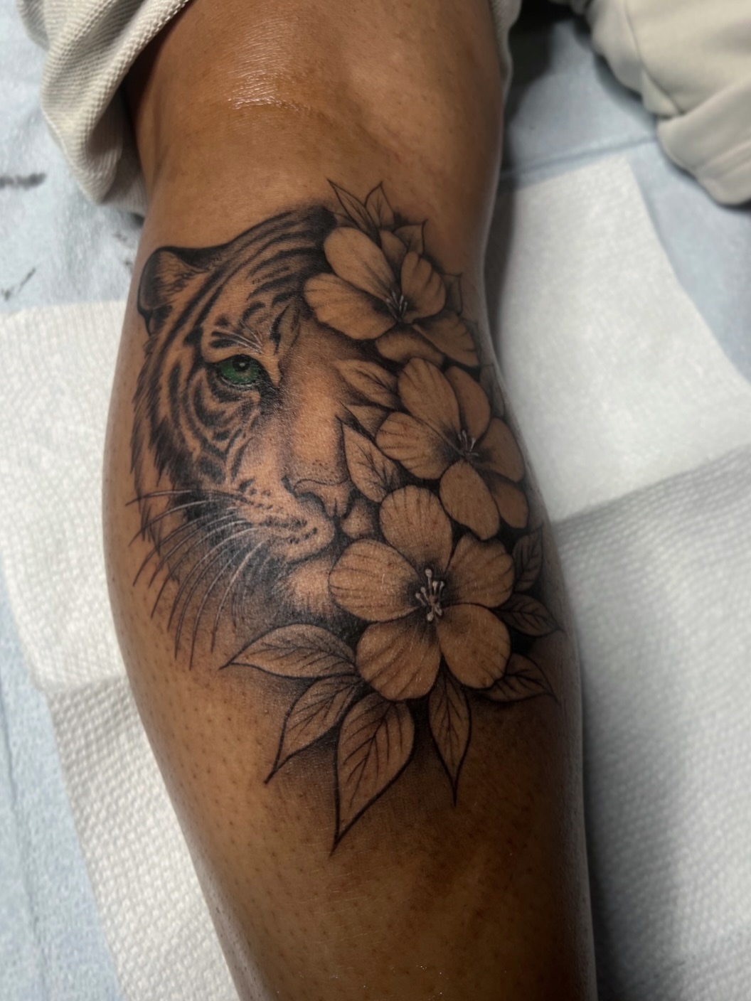 Tattoo by @francis_art121 — realism, black_and_grey