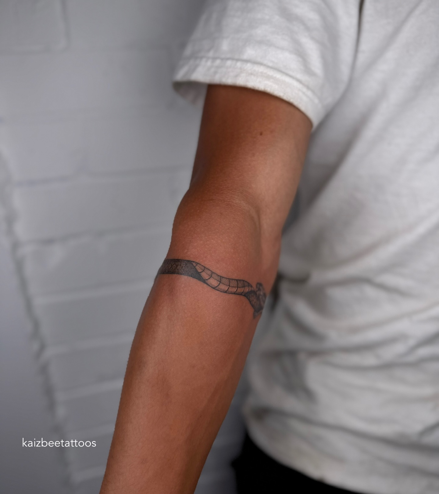 Tattoo by @kaizbeetattoos — black_and_grey