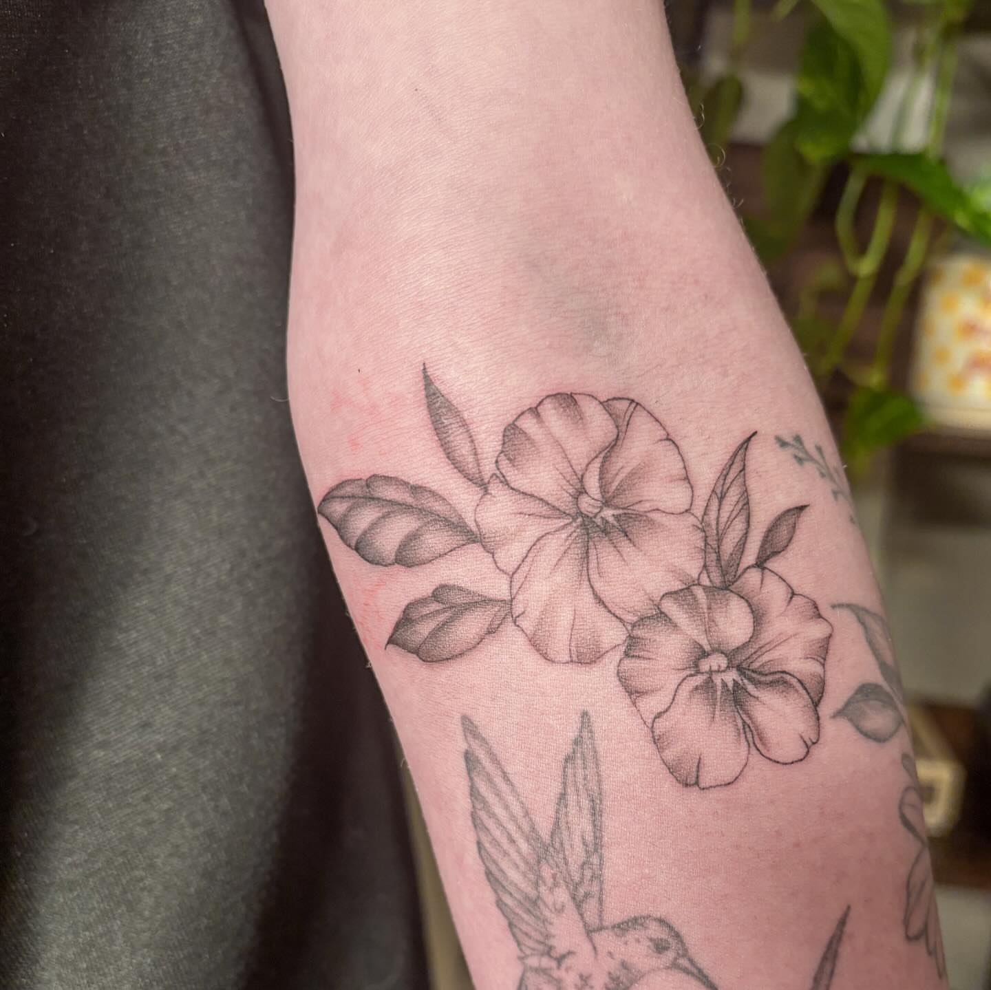 Tattoo by @persephoneink_ — black_and_grey