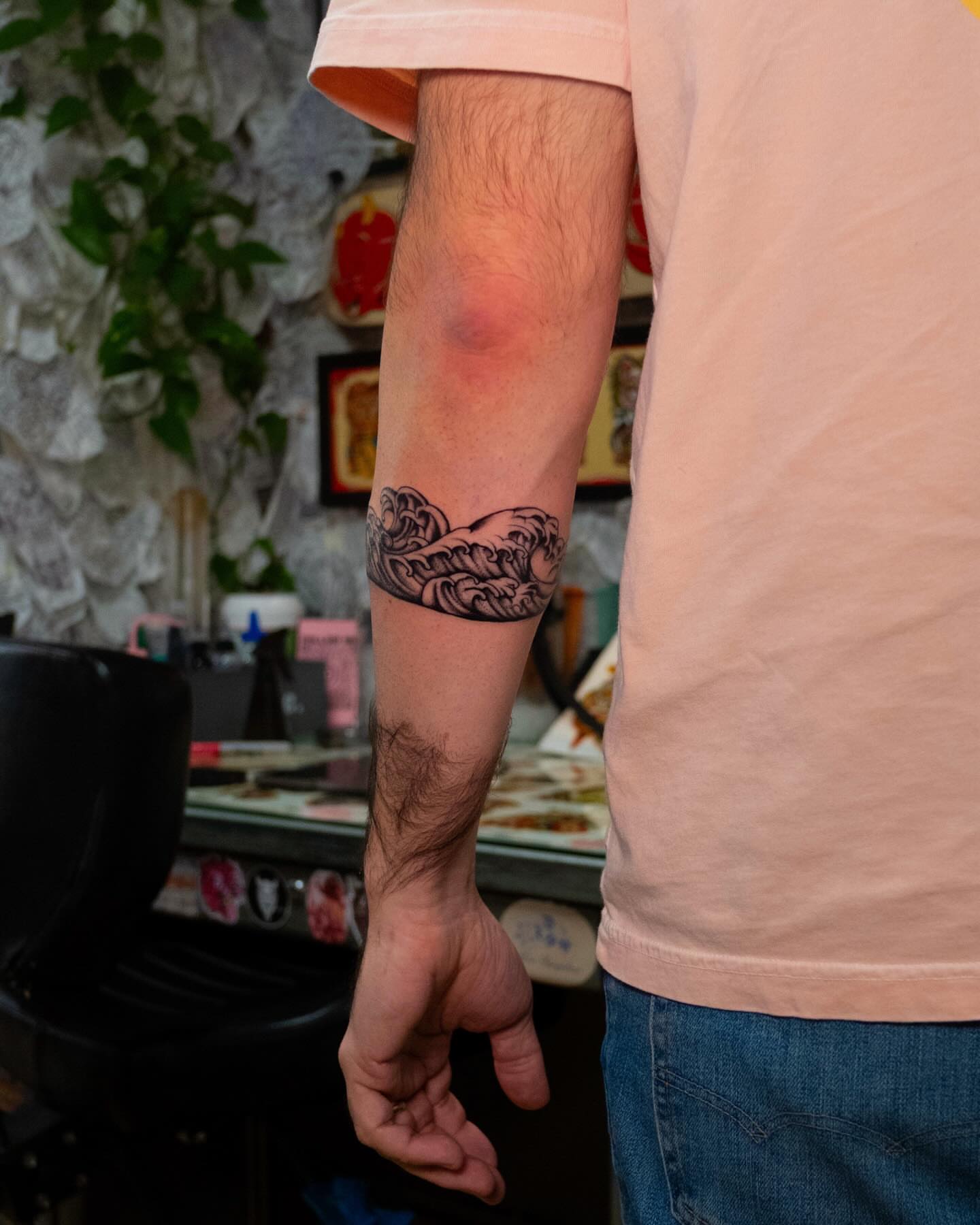 Tattoo by @julinestattoo — black_and_grey