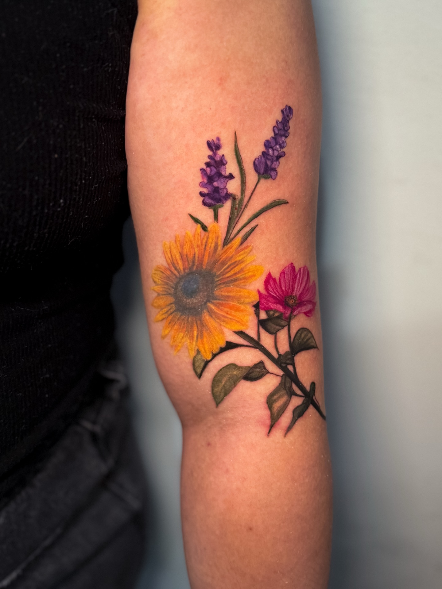 Tattoo by @irisarelart — realism