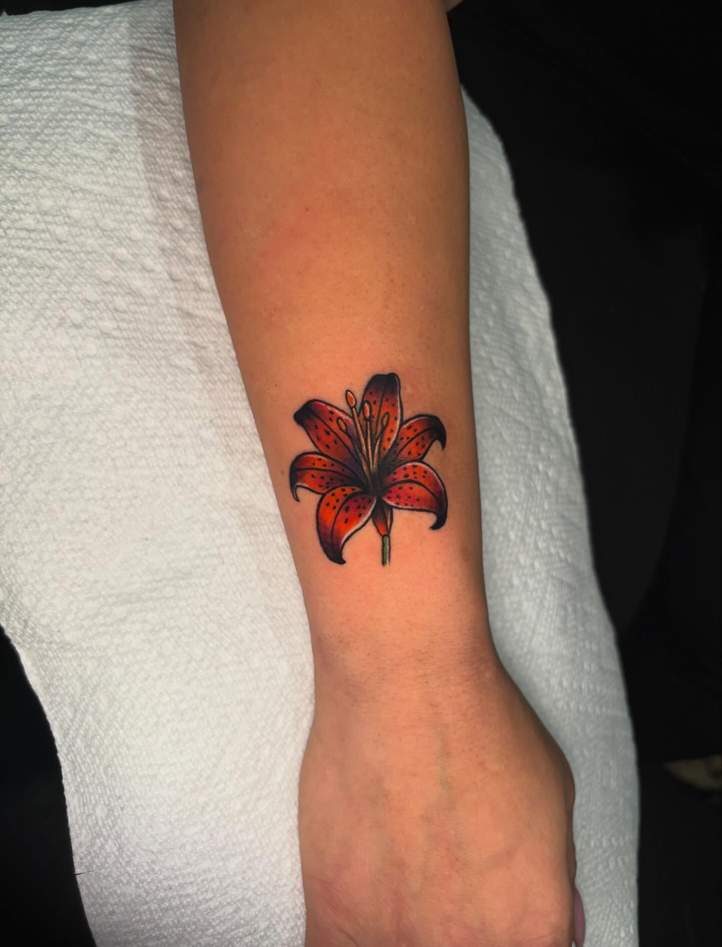 Tattoo by @daero_tattoo — dotwork