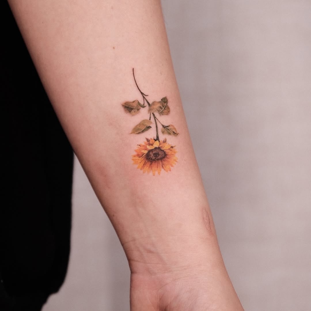 Tattoo by @houstontattooartist_goldenk — fine_line, realism