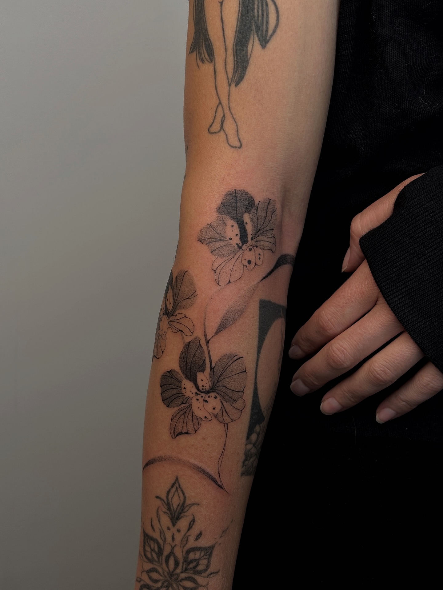 Tattoo by @sagodripp — black_and_grey