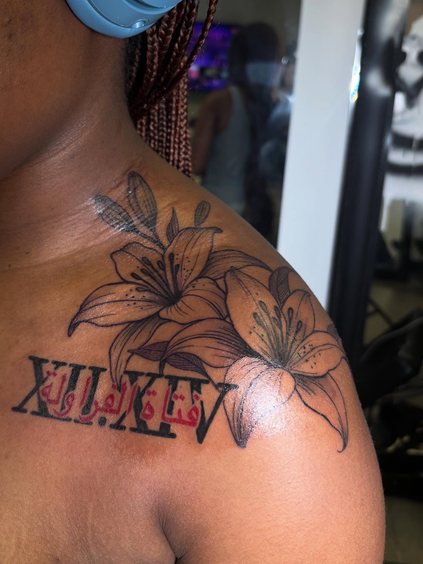 Tattoo by @shyluhv — black_and_grey
