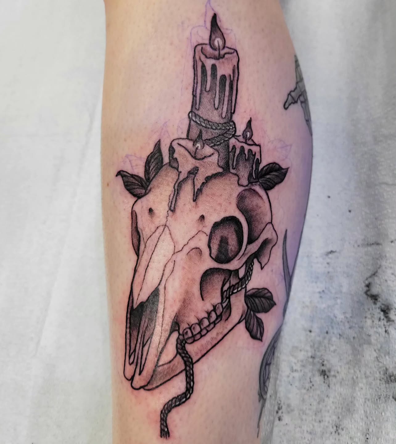 Tattoo by @jessicacz_tattoos — black_and_grey, realism