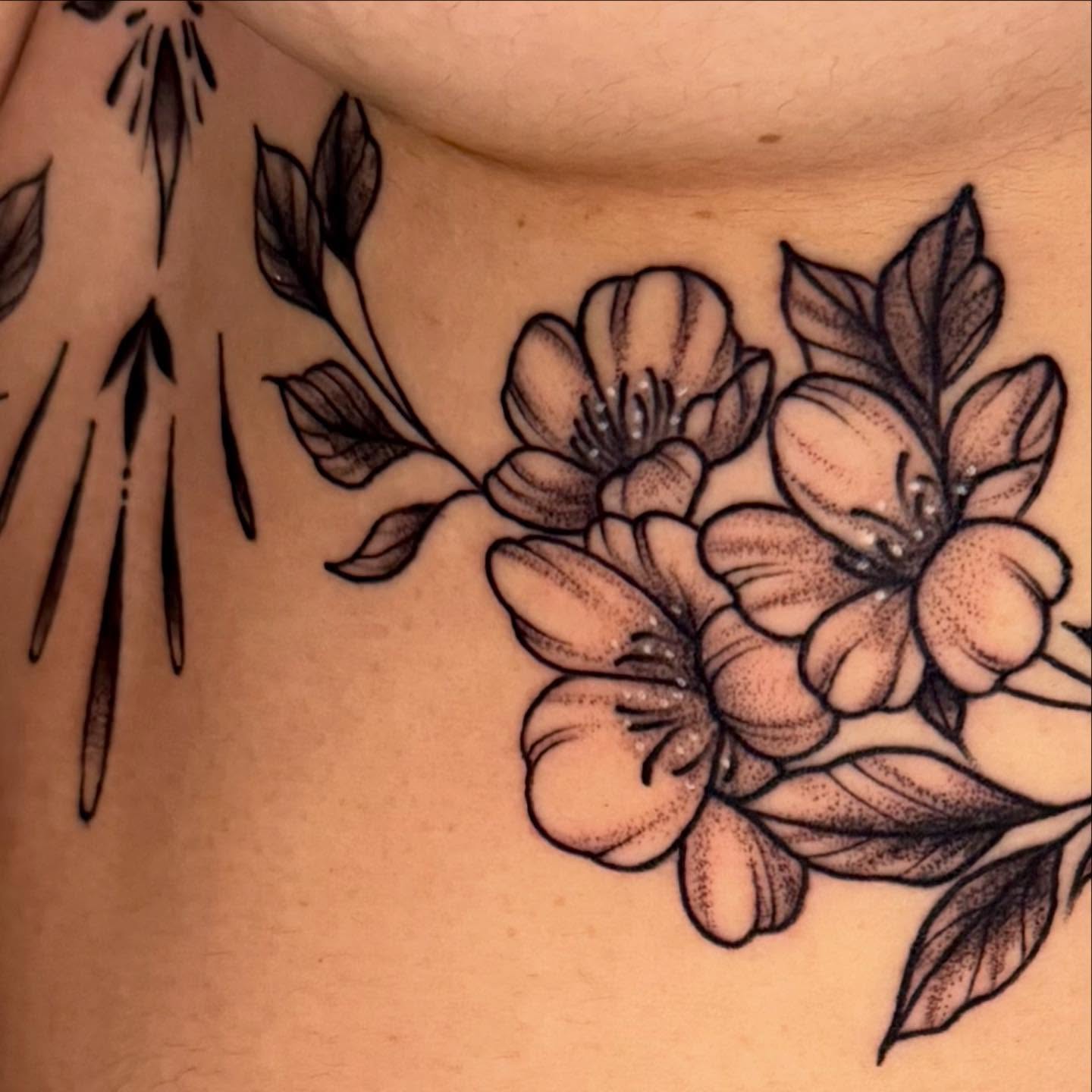 Tattoo by @virginiasamtattoo — black_and_grey