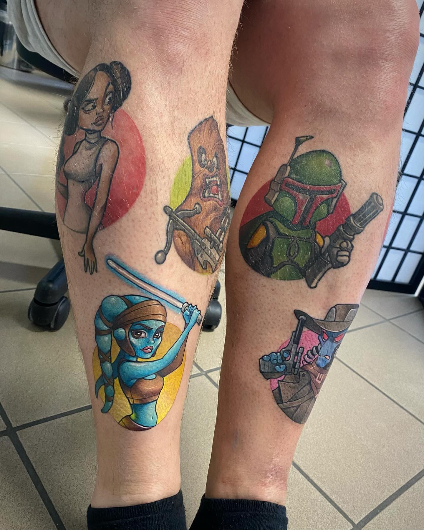 Star Wars characters new school tattoo on the leg by Lena Aleksandrova