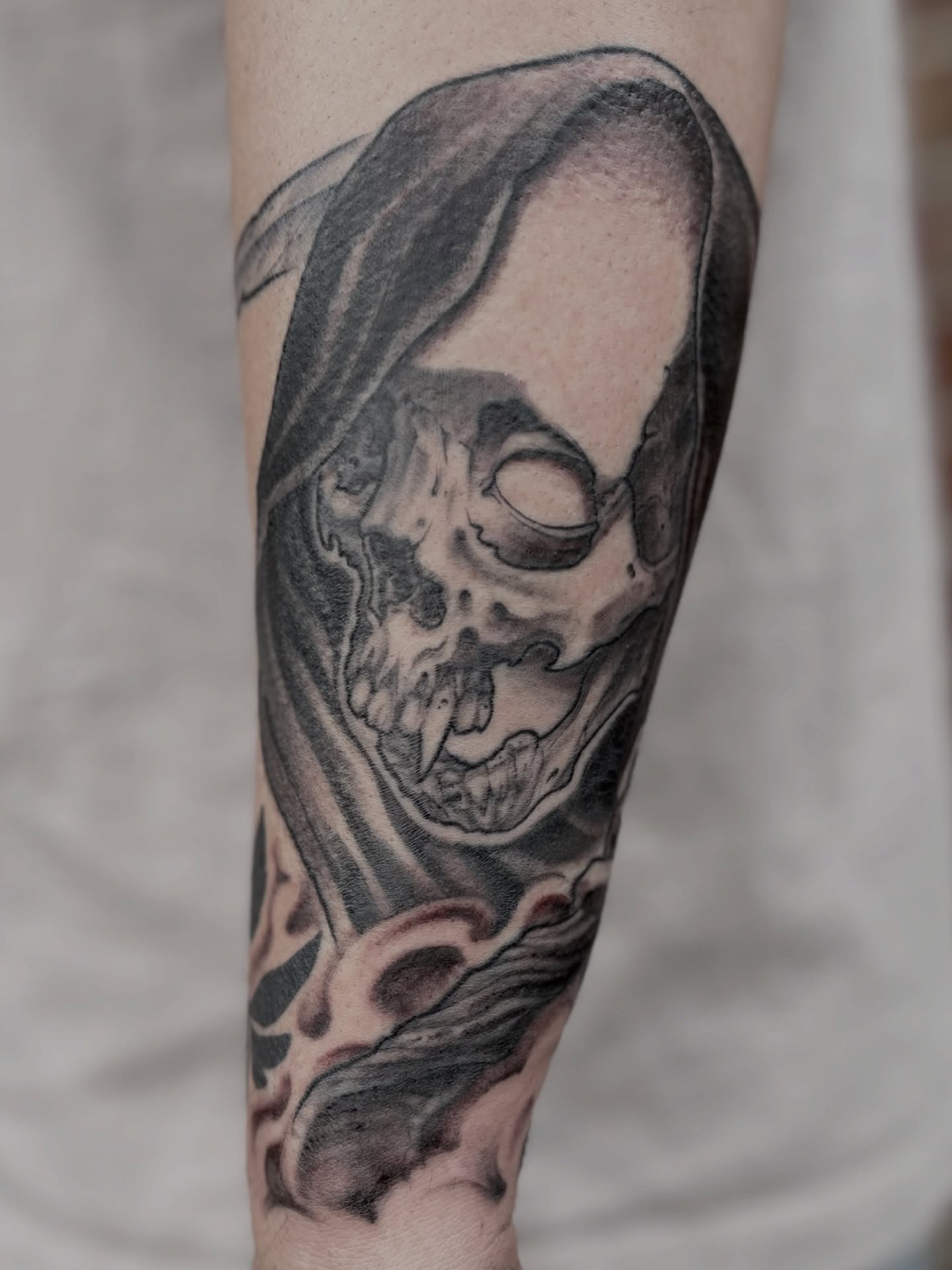 Tattoo by @edflorestattoo — black_and_grey, realism