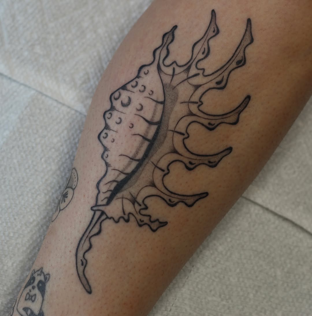 Tattoo by @amandaktattoos — black_and_grey, fine_line