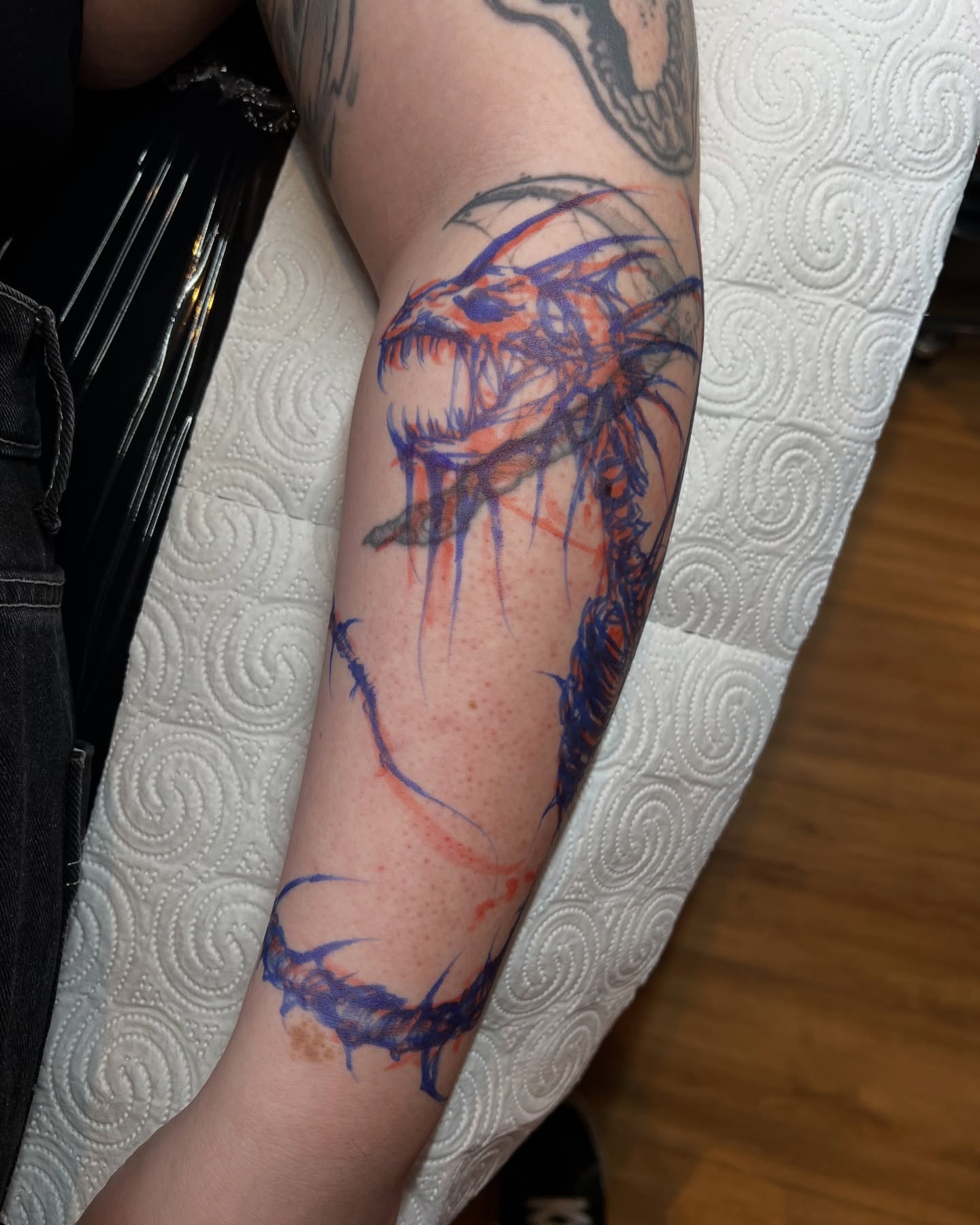 Tattoo by @axelj_ttt — dotwork, watercolor