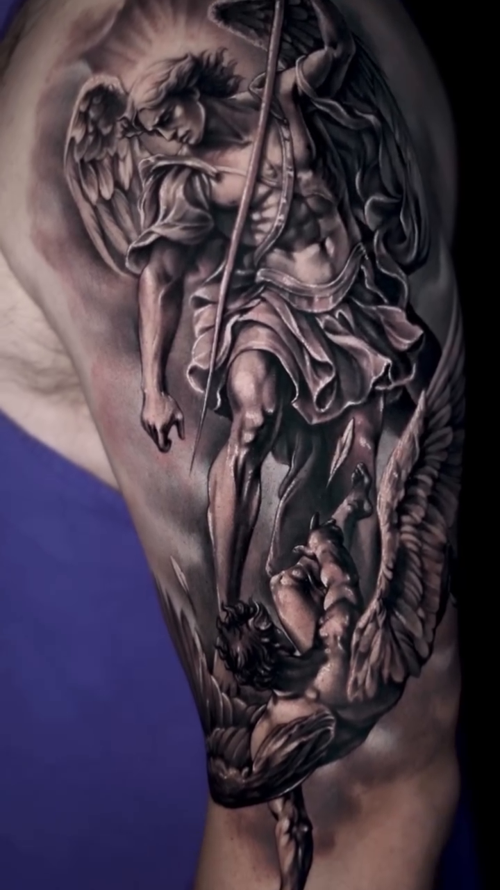 Tattoo by @tattooyasmany2012 — realism, black_and_grey