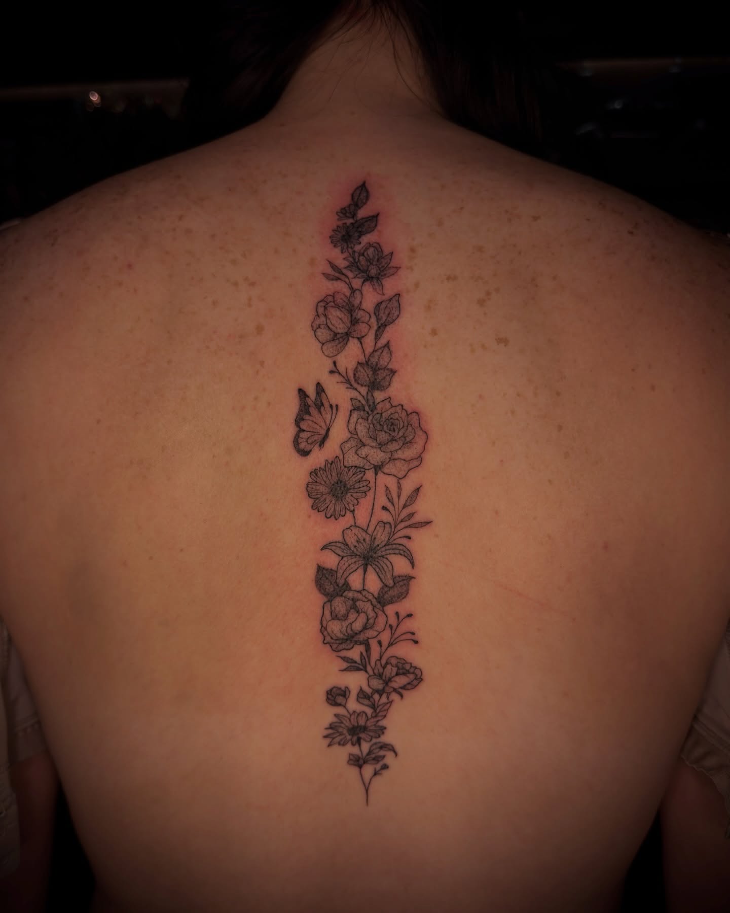 Floral arrangement black and grey tattoo on the back by ollie b ⋆⟡⋆, Dayton, Ohio