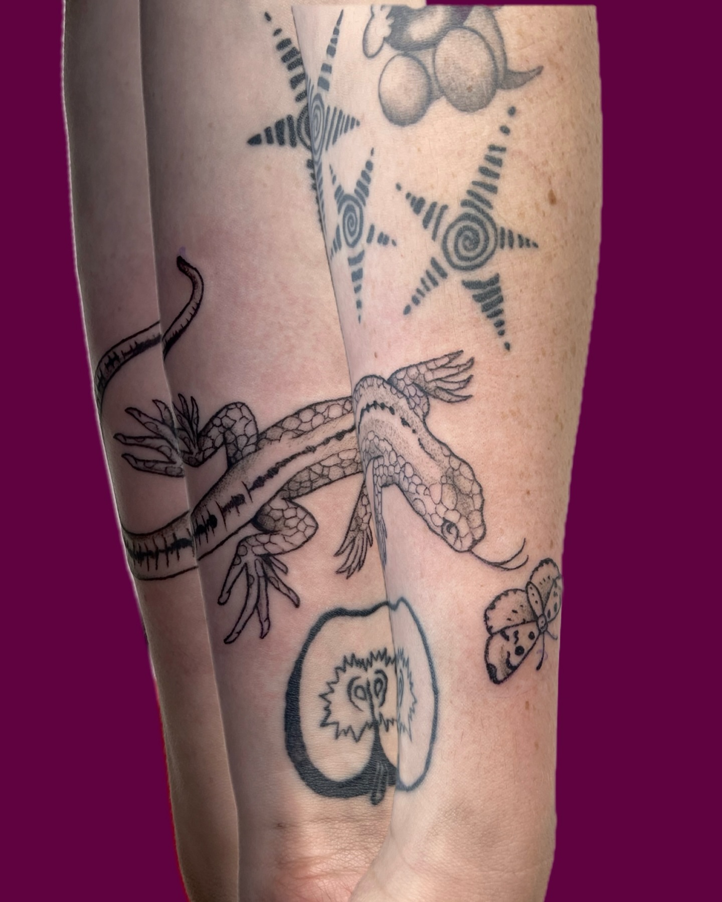 Tattoo by @rachelradiant — black_and_grey