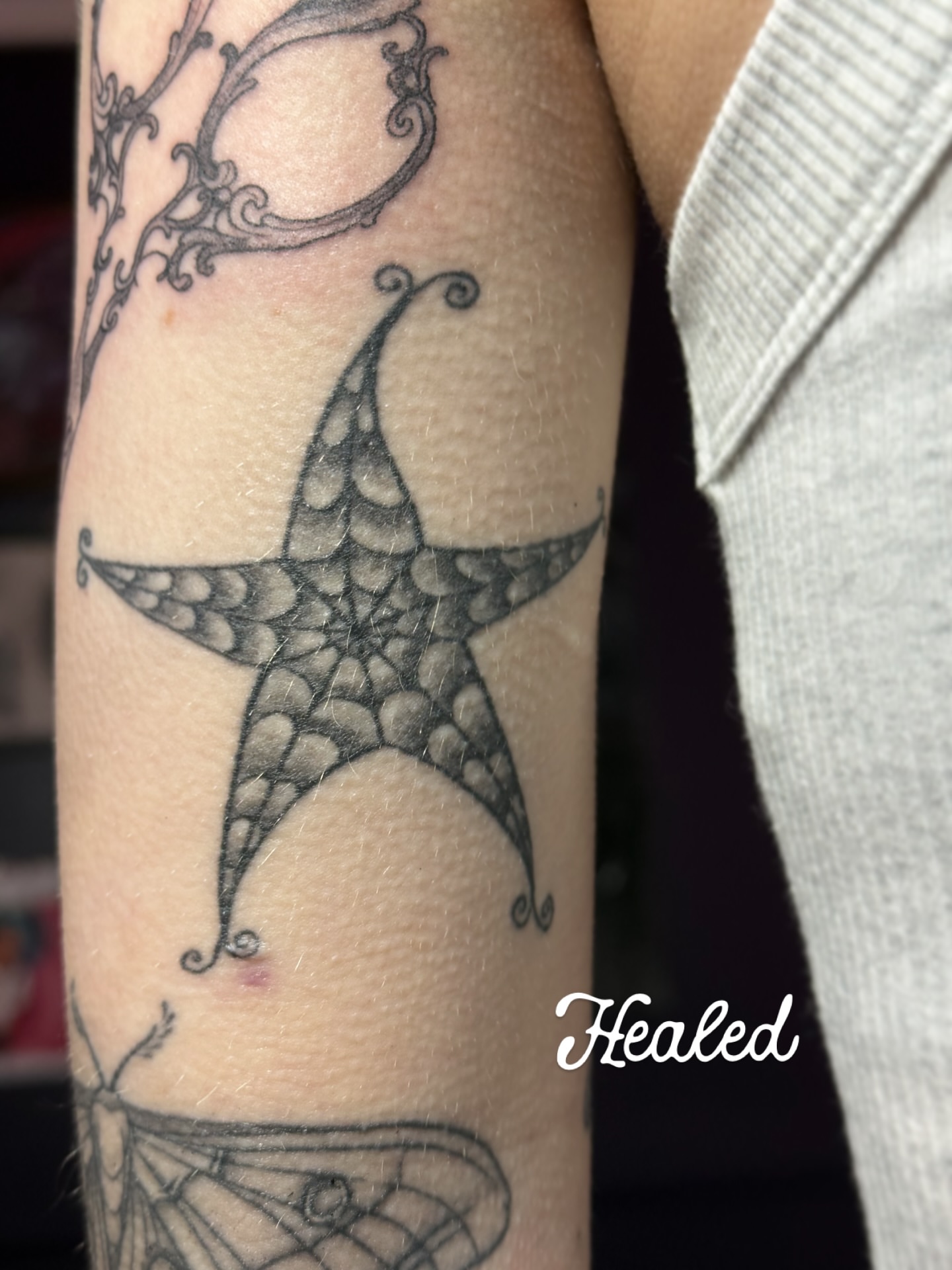 Tattoo by @rhiannontattoos — black_and_grey