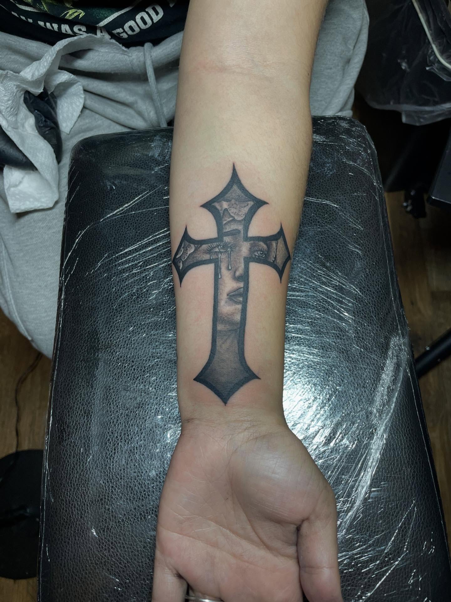 Tattoo by @lj._tattoos — black_and_grey, realism