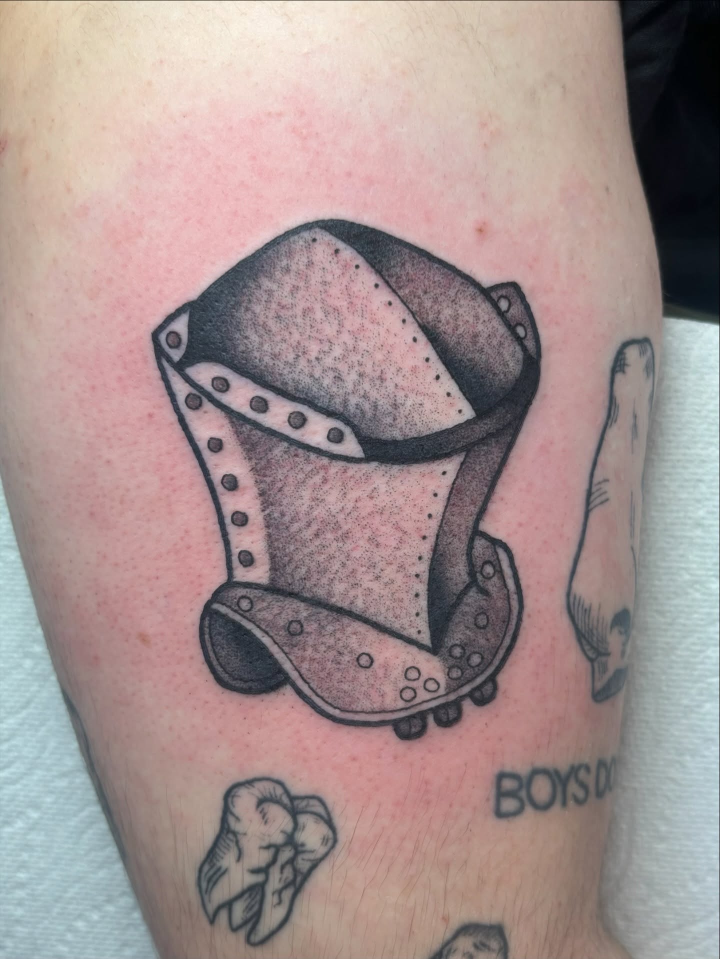 Corset dotwork tattoo on the thigh by edith🌷, Murfreesboro, Tennessee