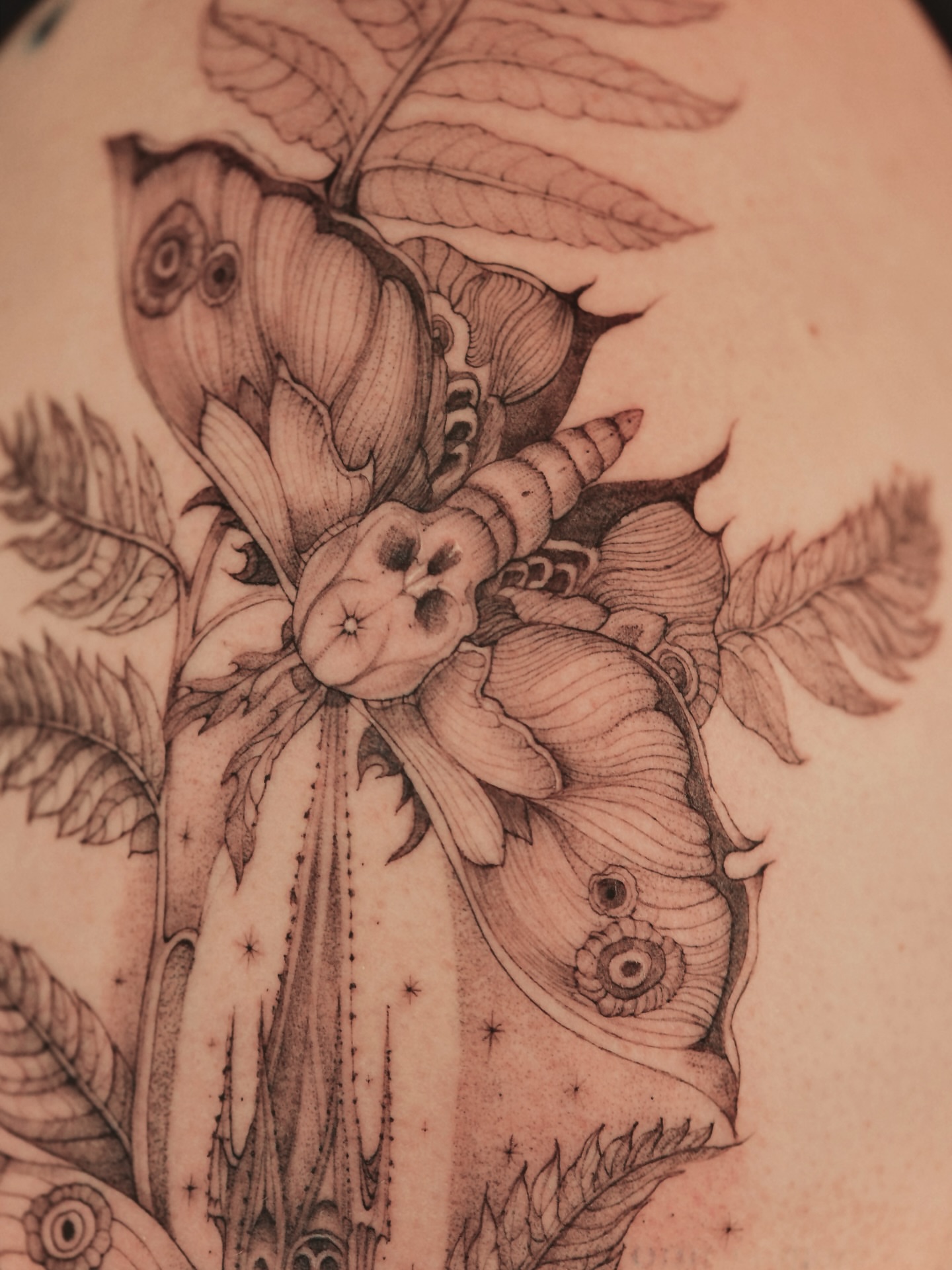 Tattoo by @zali__tattoo — black_and_grey, realism