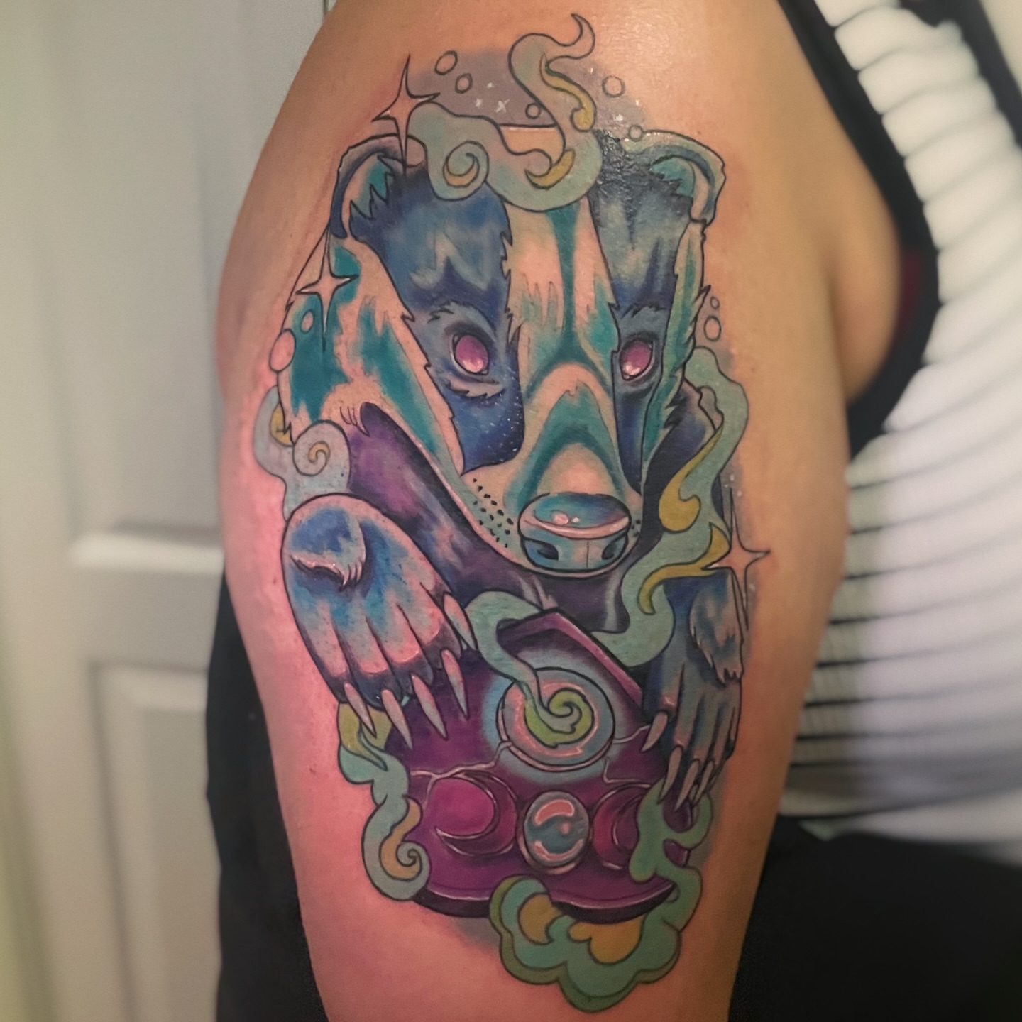 Bear new school tattoo on the shoulder by 𝑲𝒂𝒊𝒕 𝑨𝒏𝒅𝒆𝒓𝒔𝒆𝒏