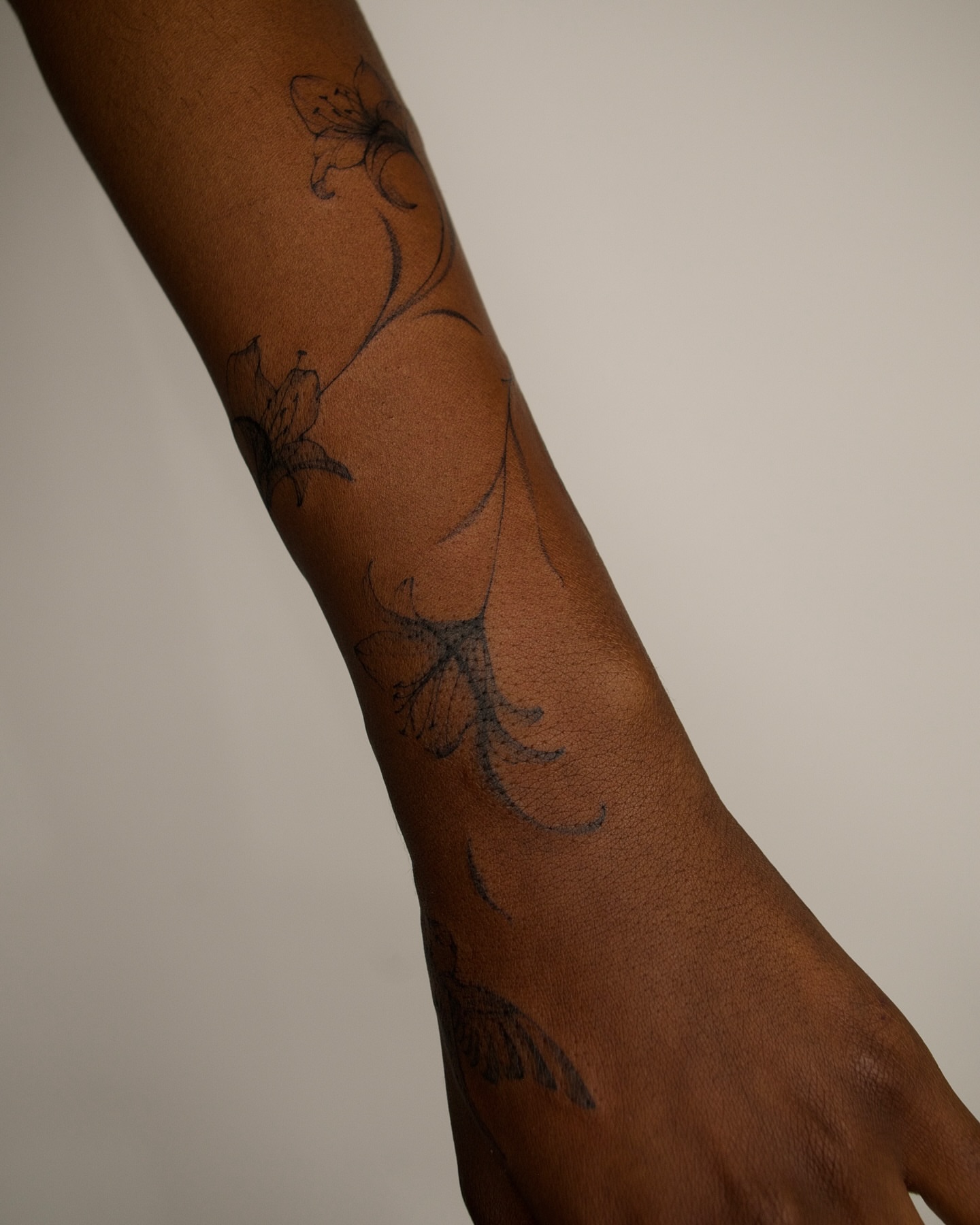 Tattoo by @prncessofvietnam — black_and_grey