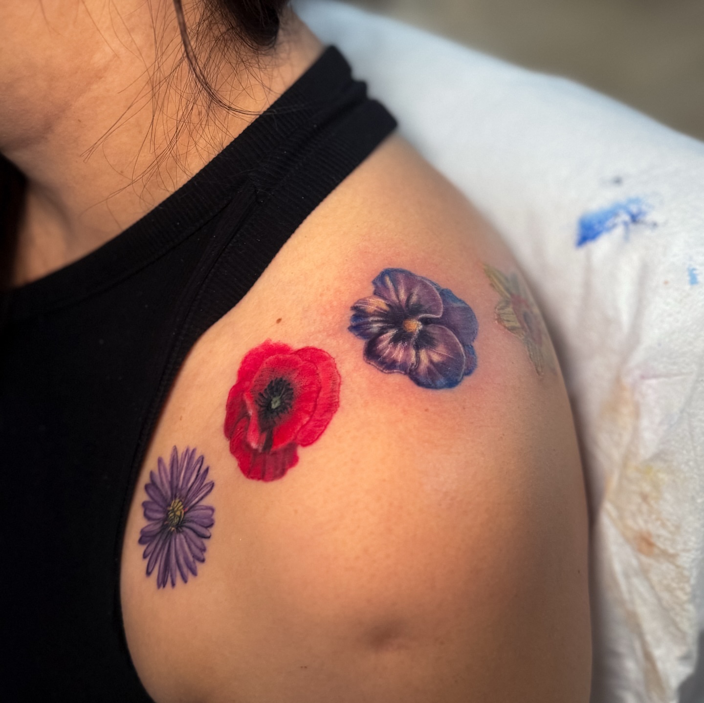 Tattoo by @irisarelart — realism