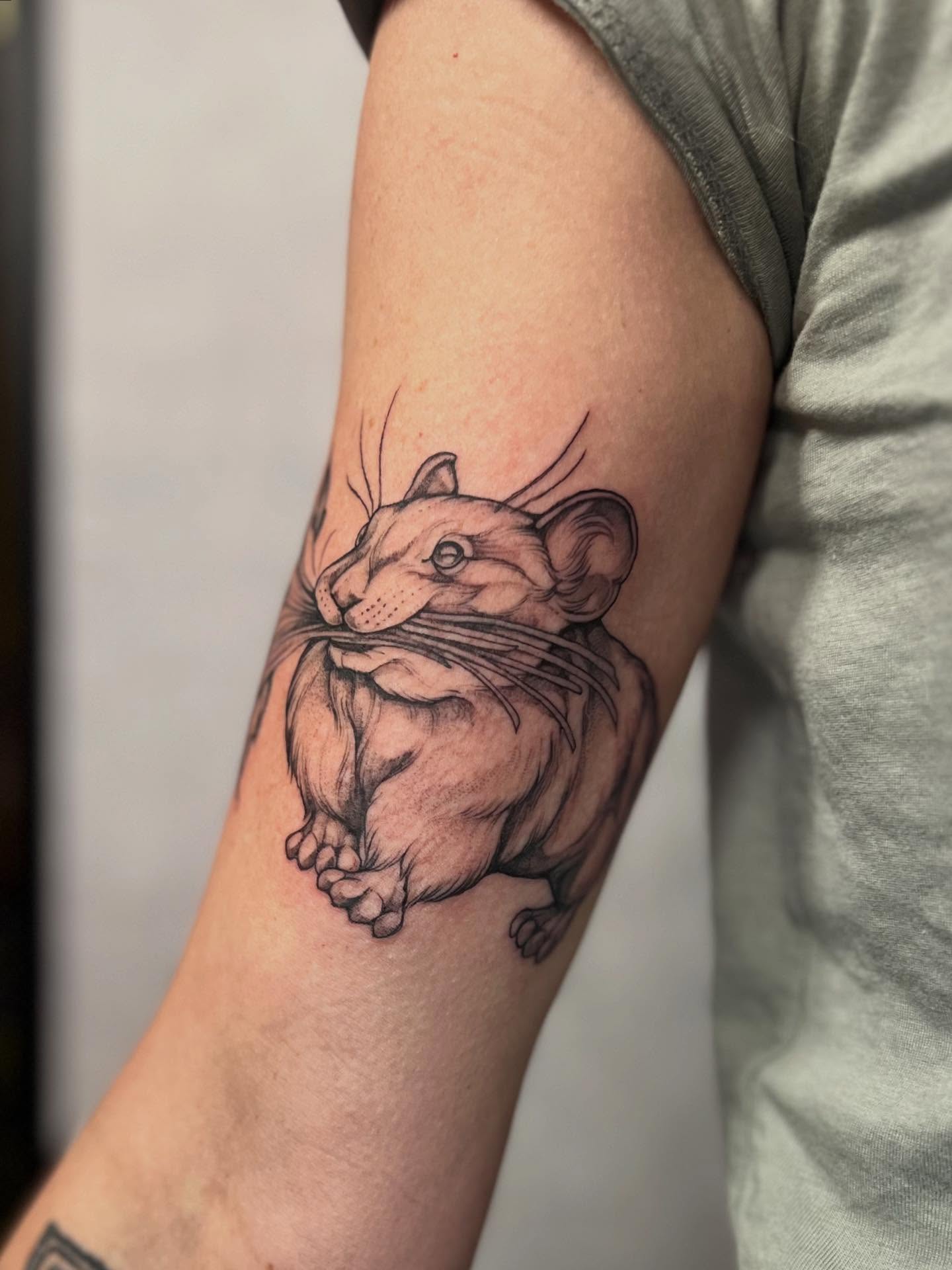 Tattoo by @zoeloutattoo — realism