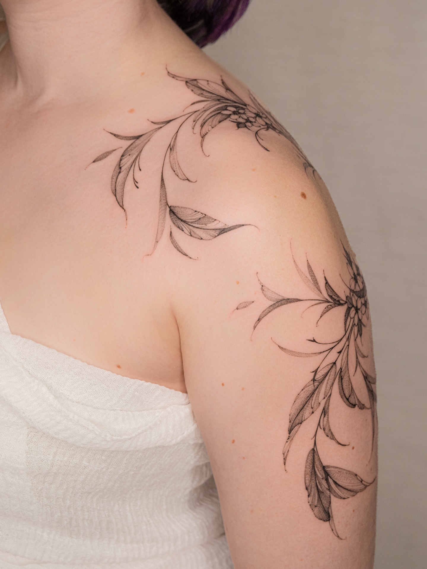 Tattoo by @lasstattoo — black_and_grey