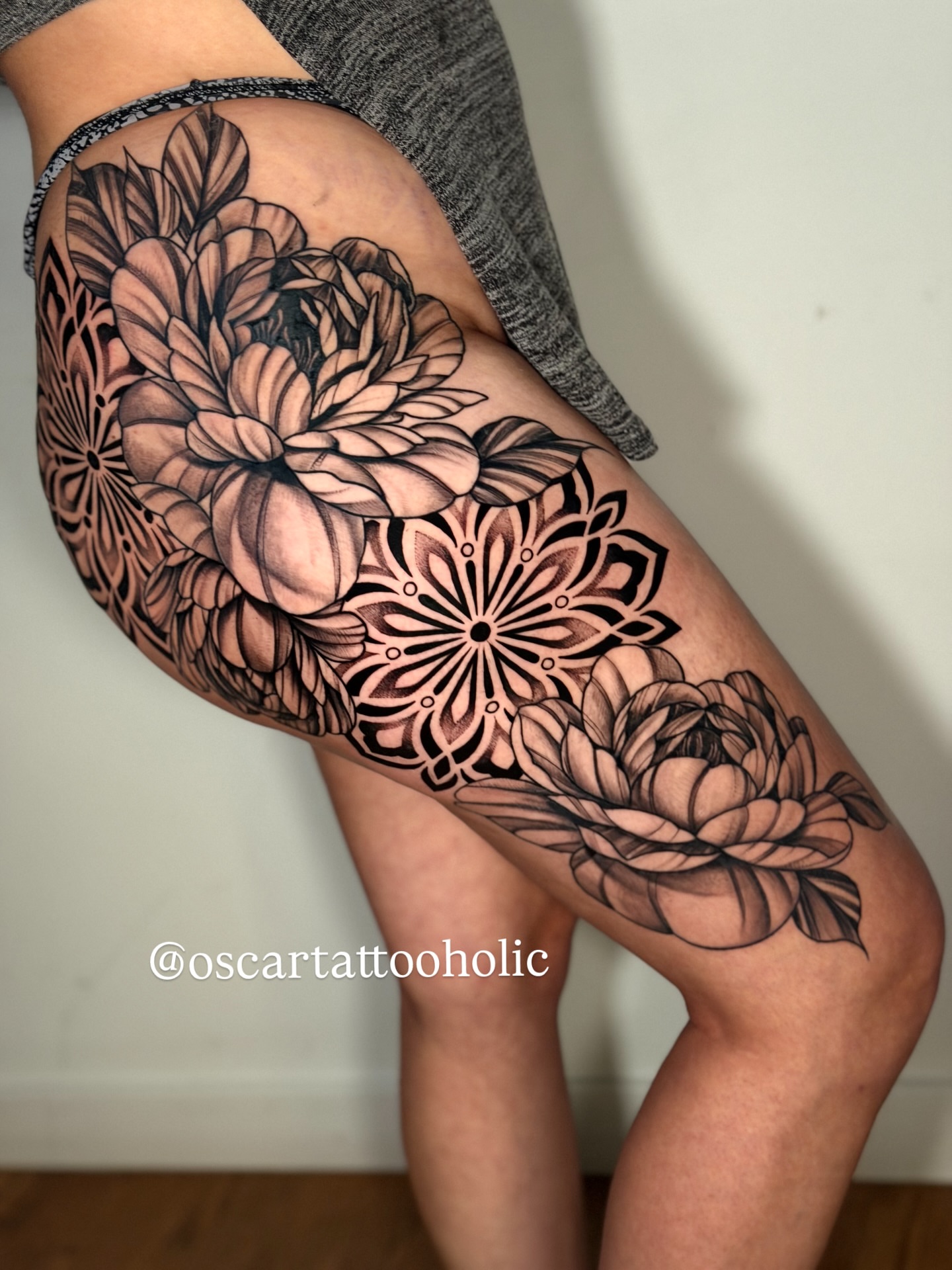 Tattoo by @oscartattooholic — black_and_grey, geometric